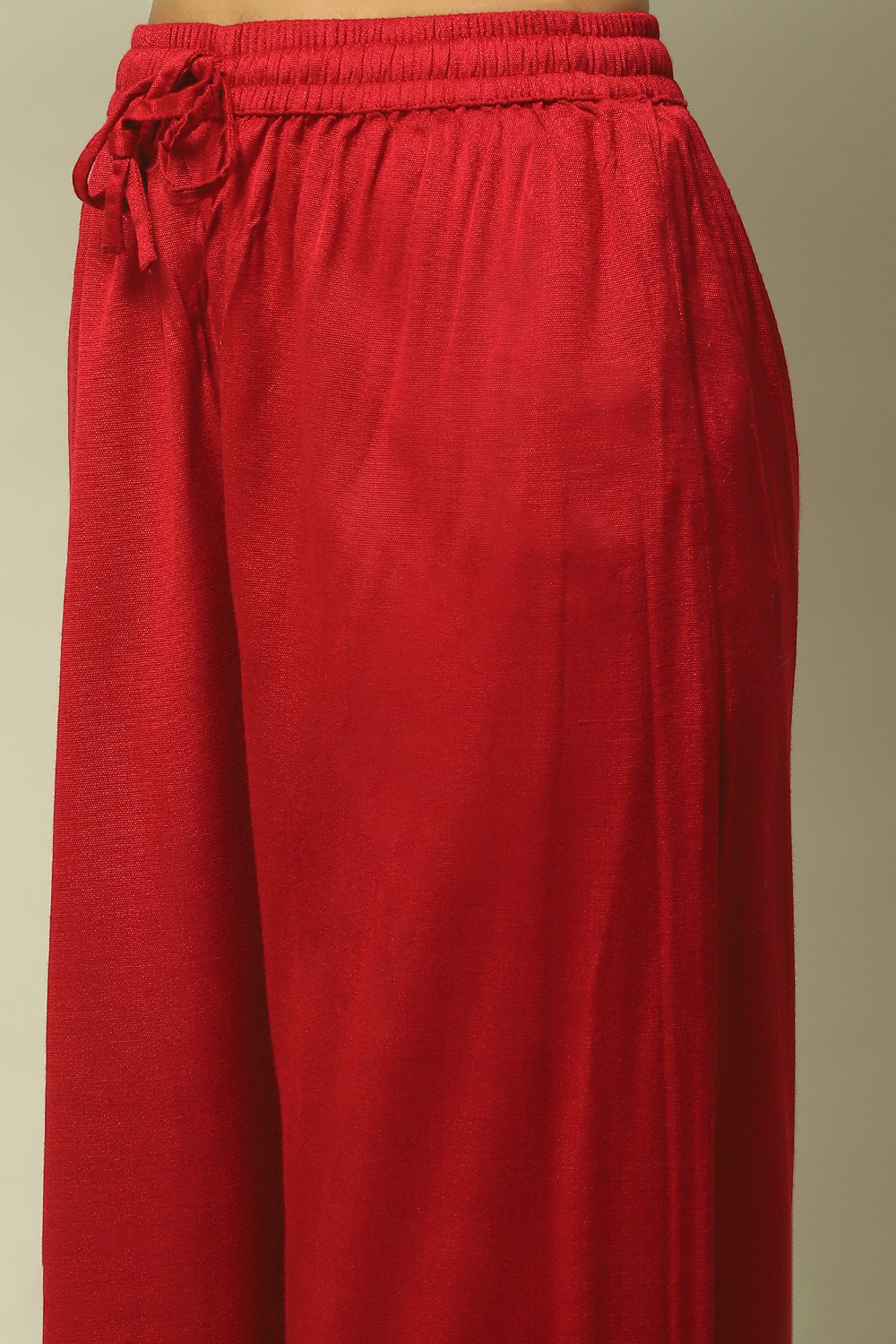 Red Poly Viscose Straight Yarndyed Kurta Palazzo Suit Set image number 2