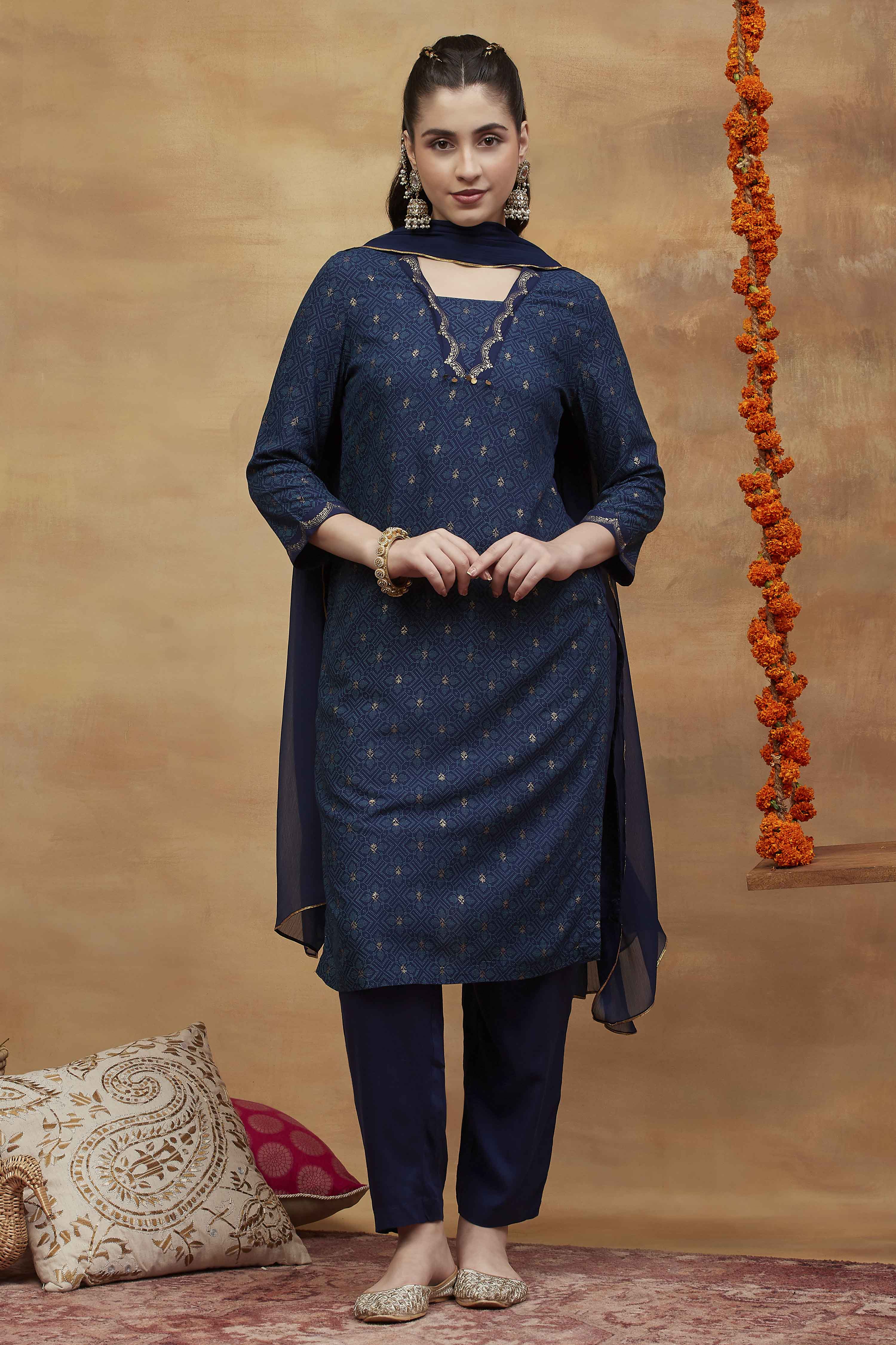 Blue Viscose Rayon Straight Printed Suit Set image number 6