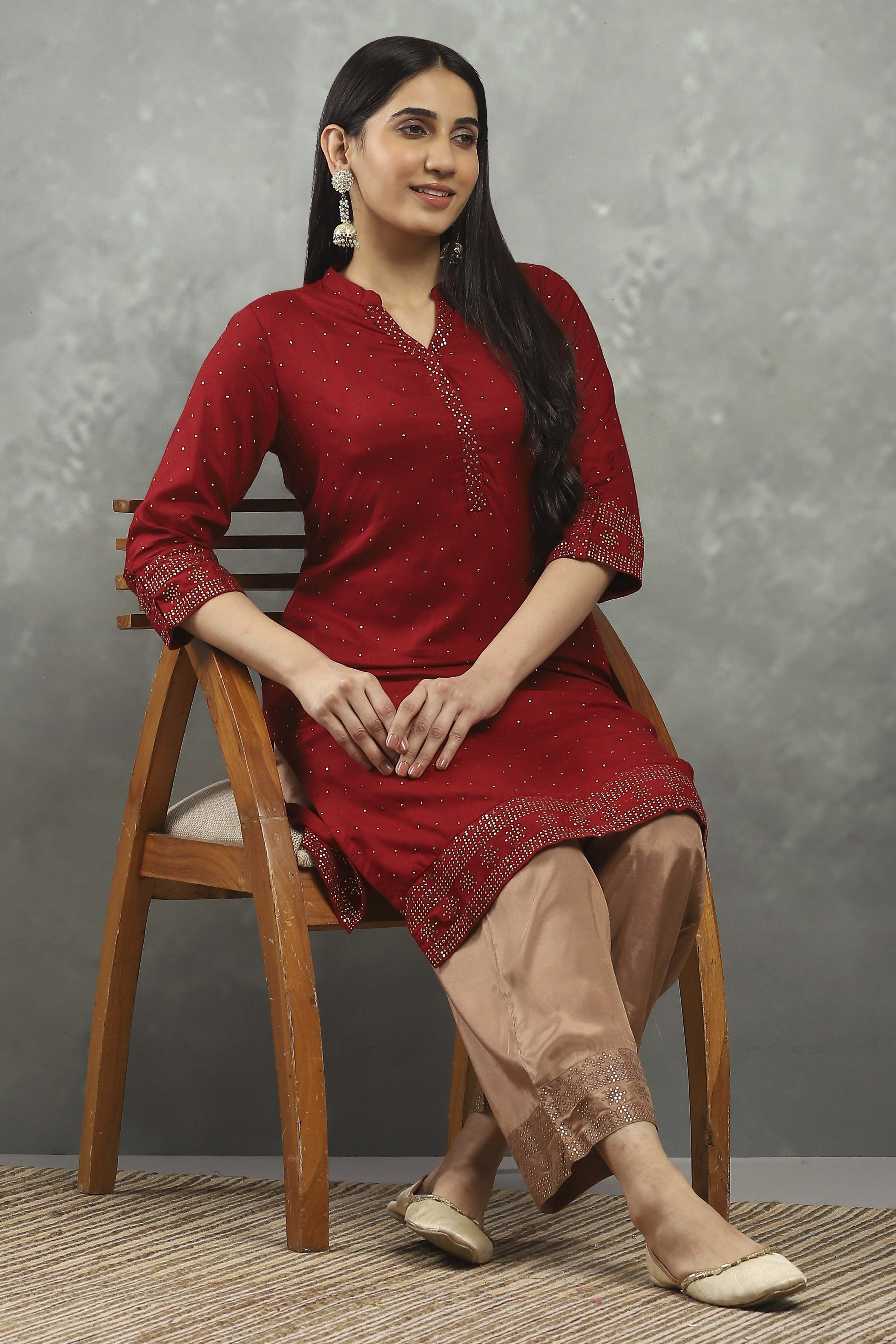 Maroon Viscose Straight Kurta Pants Set image number 0