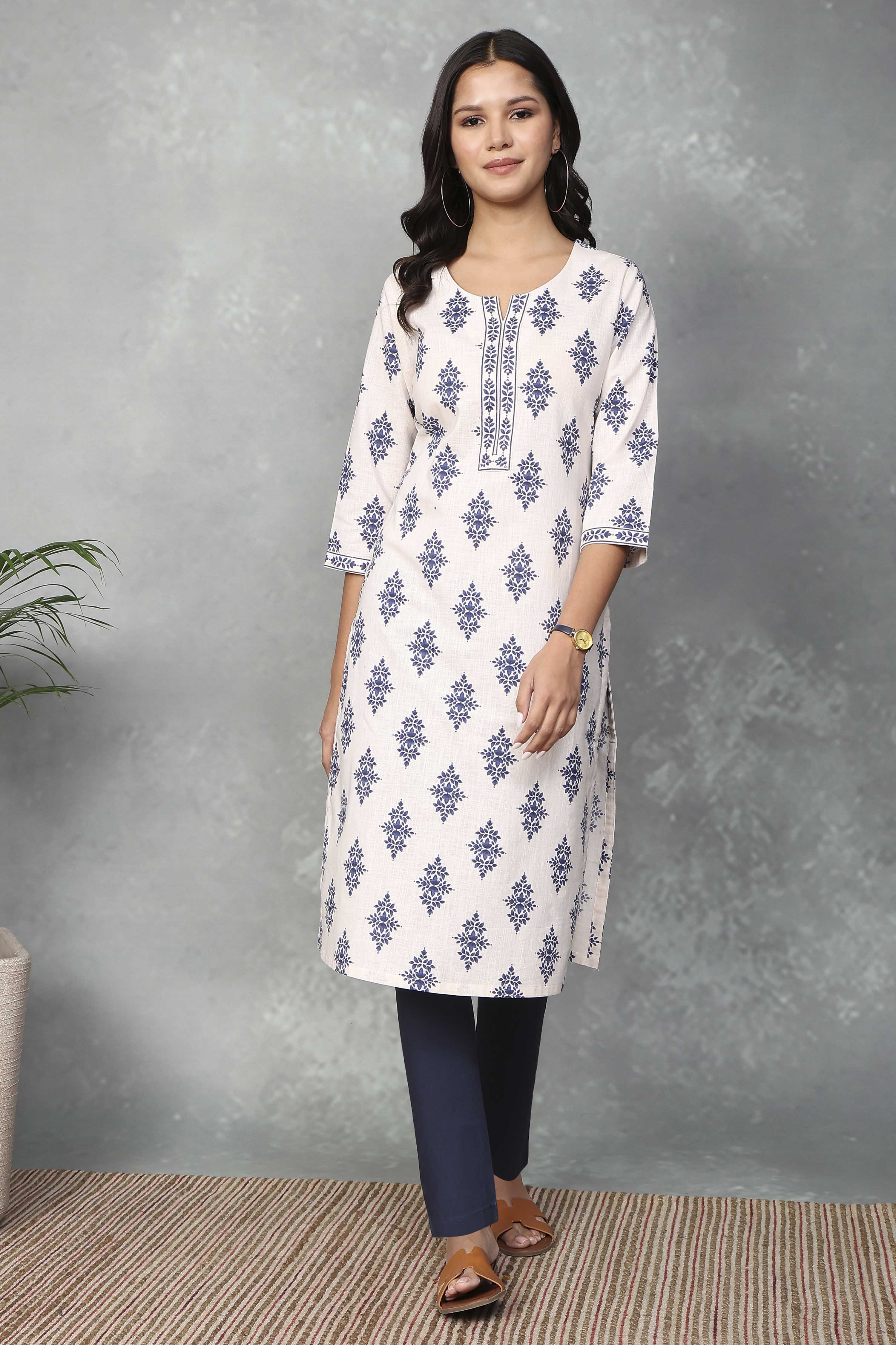 Off-White Cotton Printed Straight Kurta image number 5