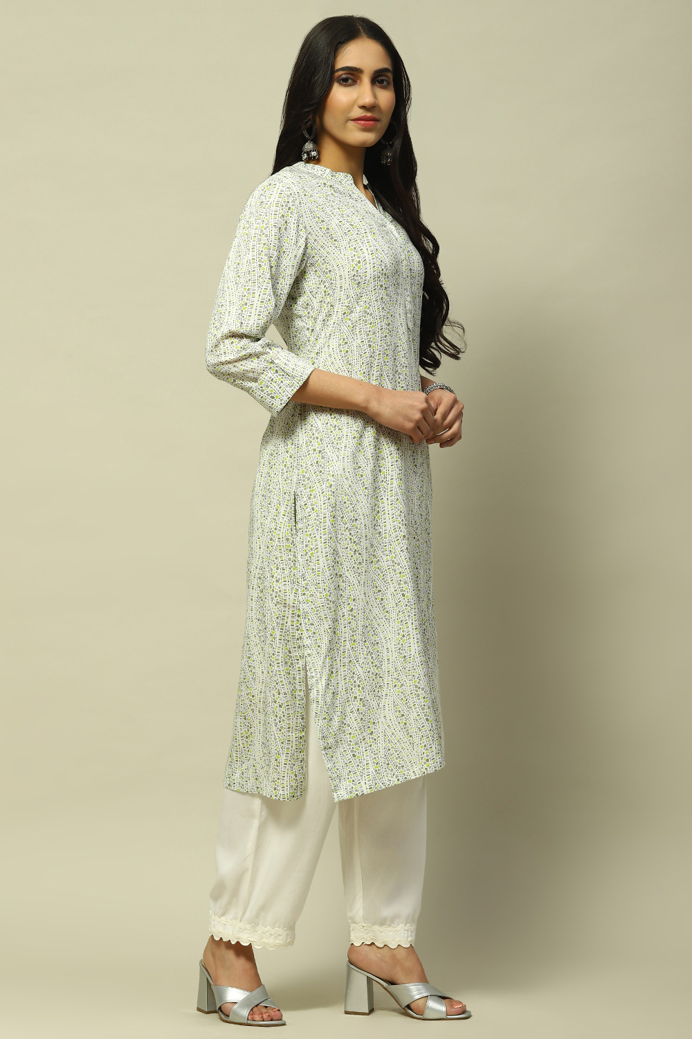 White Rayon Staight Kurta image number 4