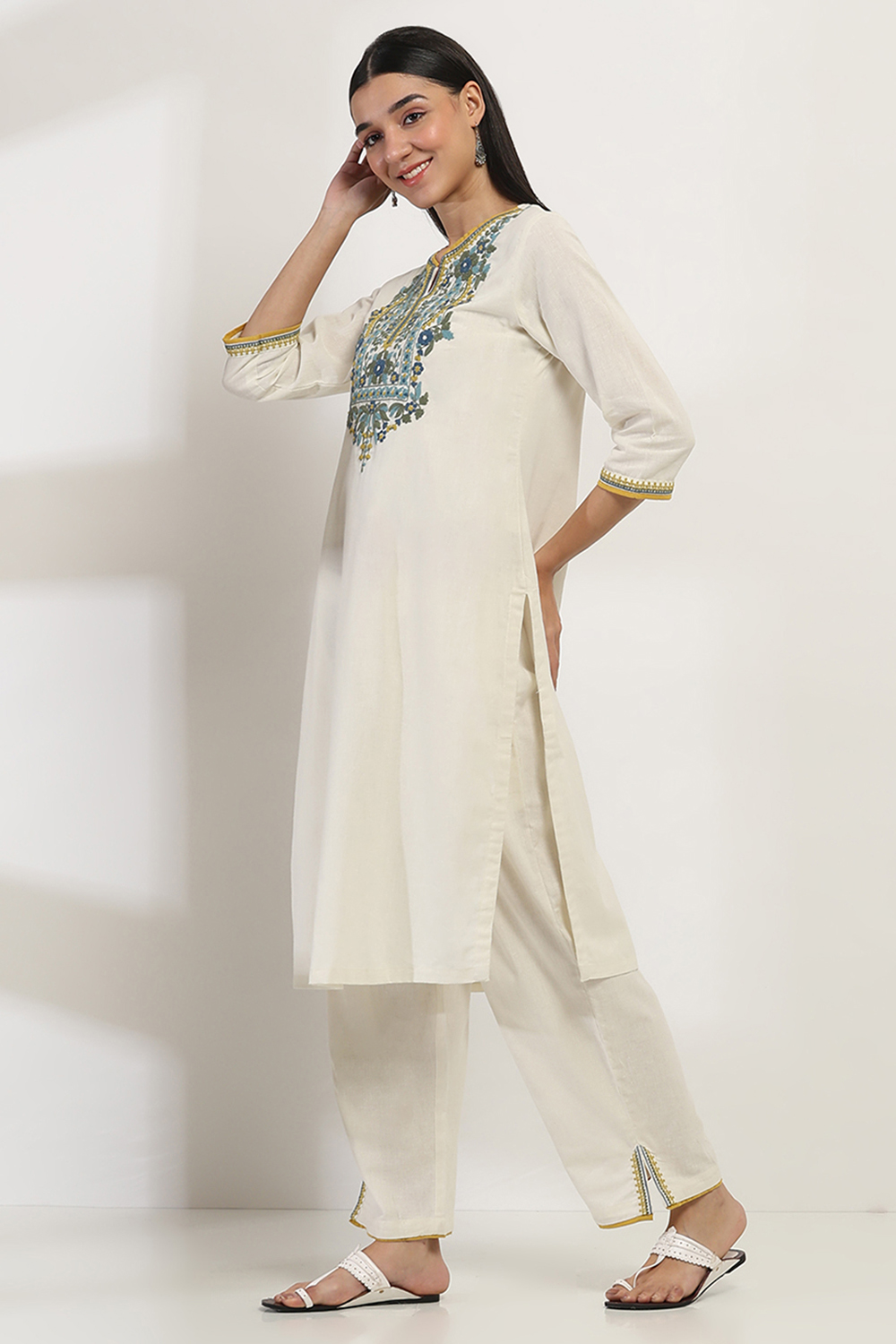Navy Blue Cotton Blend Straight Kurta Set image number 2