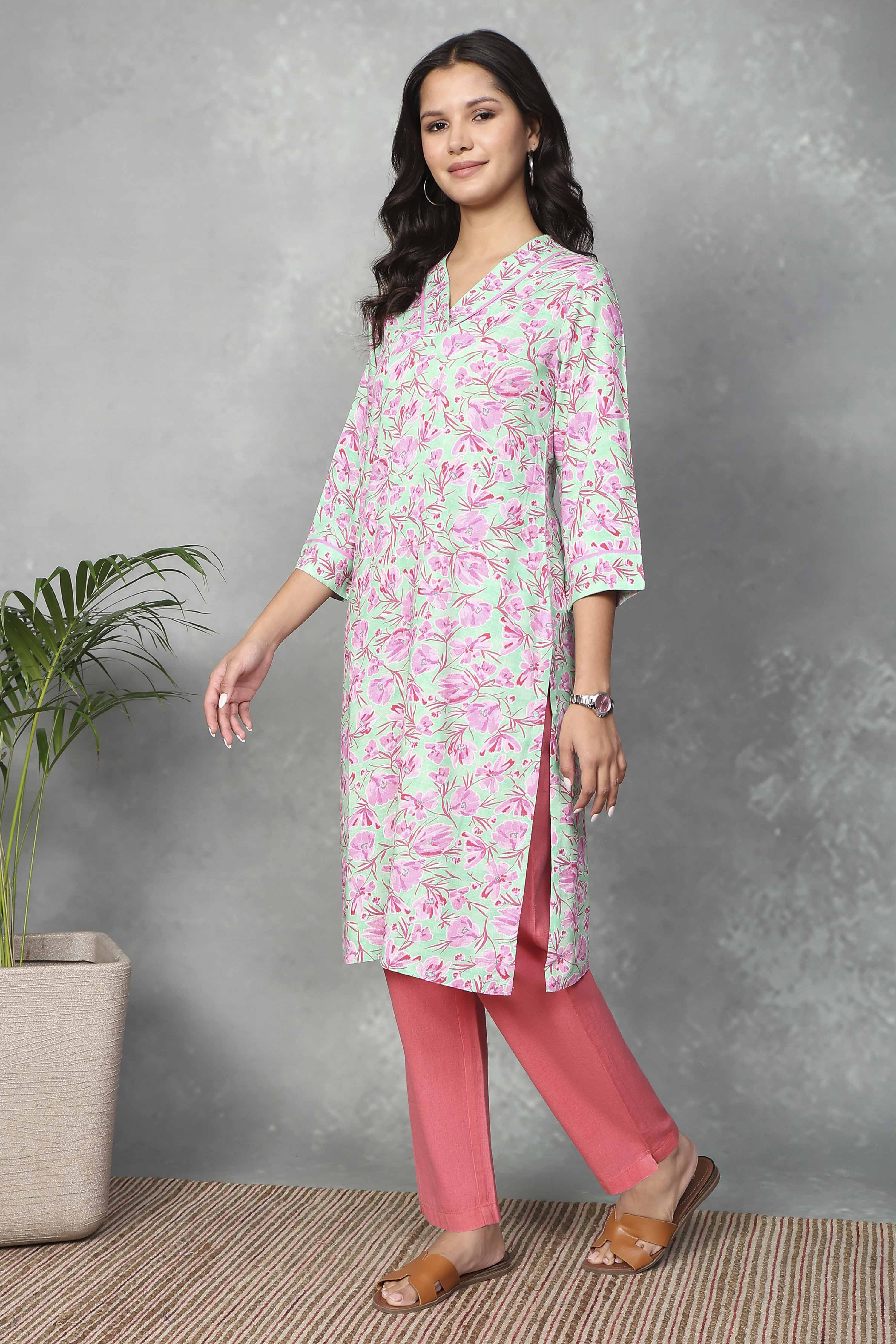 Green Rayon Straight Kurtas image number 2