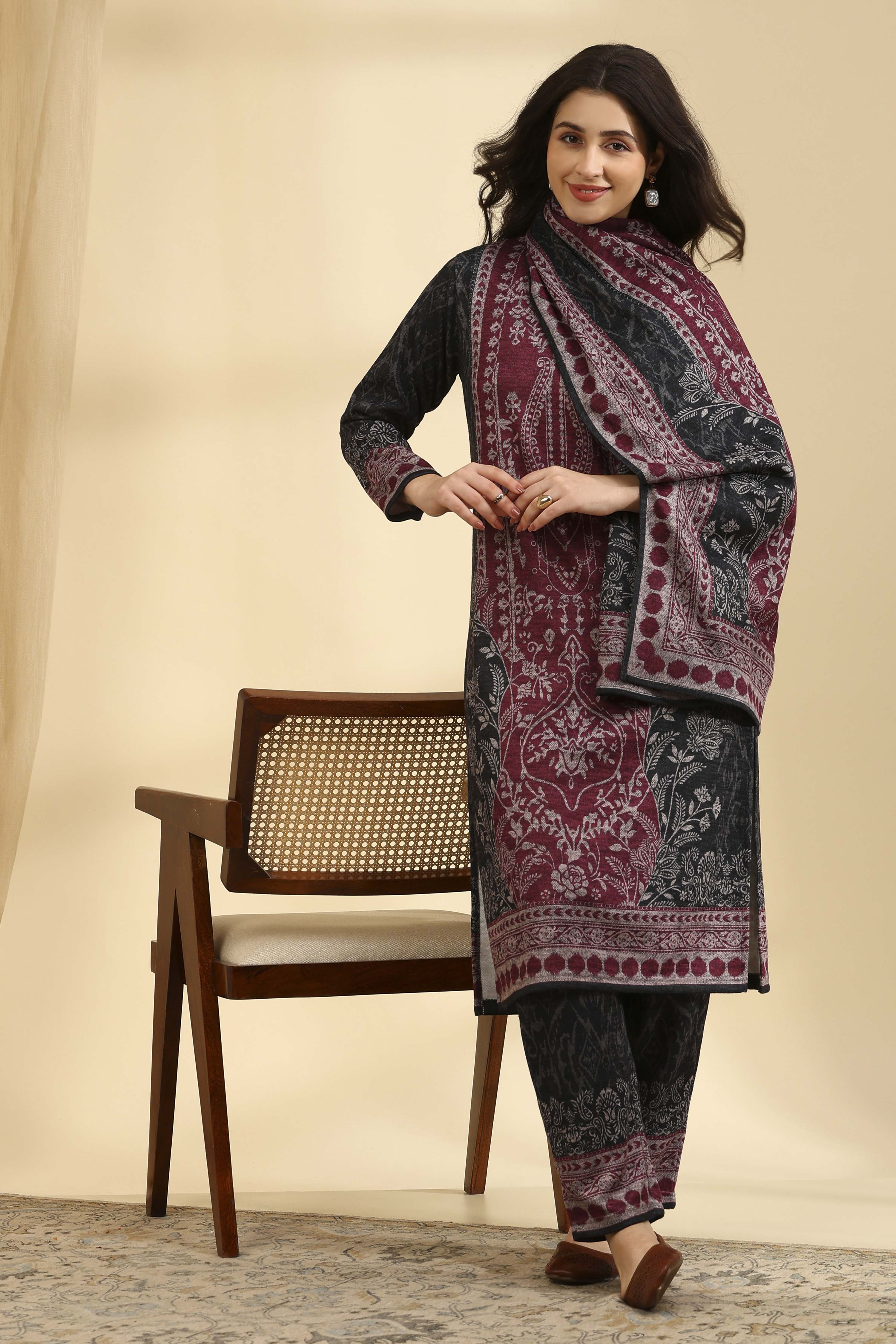Black Polyester Printed Straight Suit Set image number 0