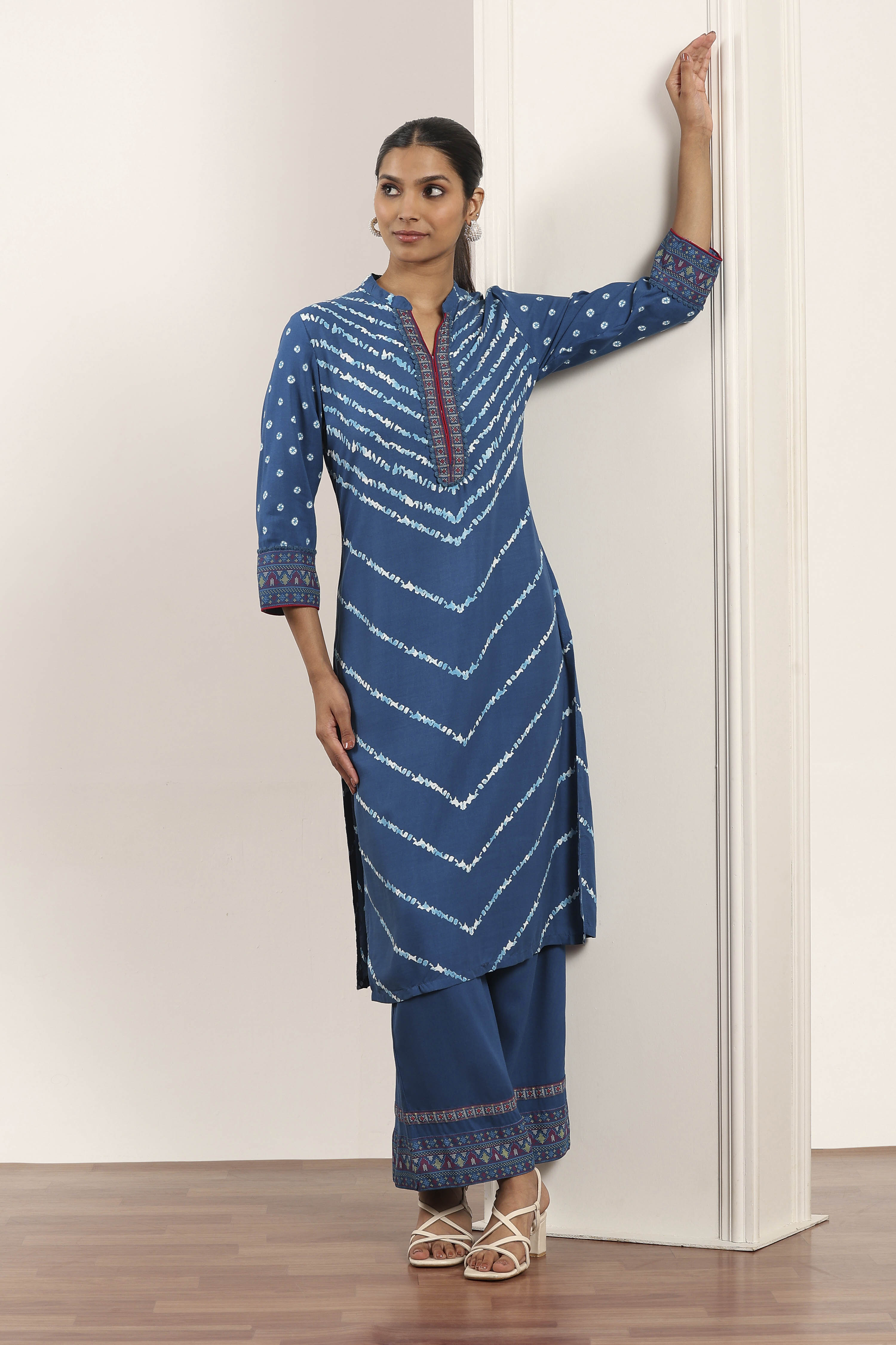 Indigo Blue Viscose Rayon Straight Kurta Pants Set image number 0