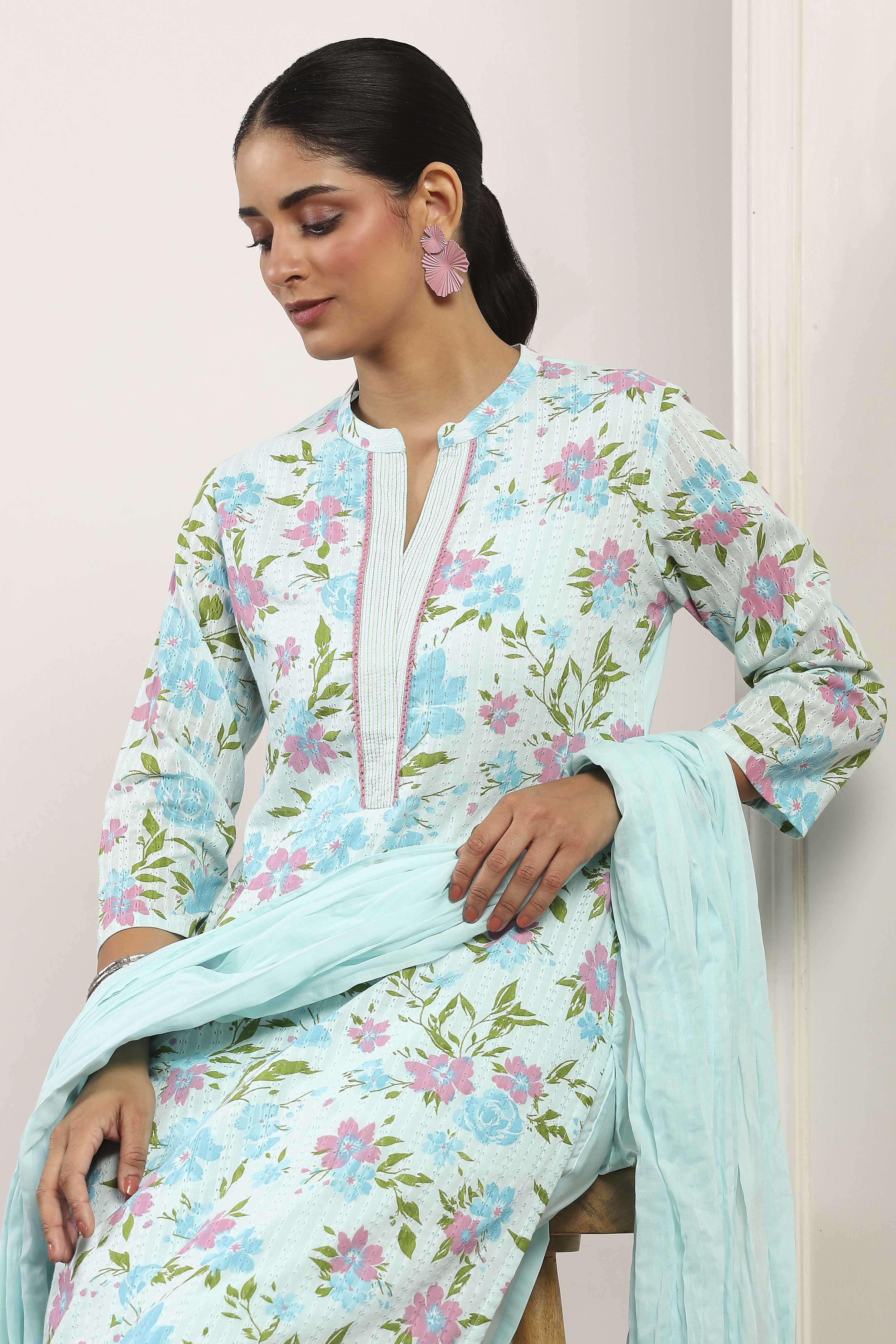 Blue Cotton Straight Suit Sets image number 7