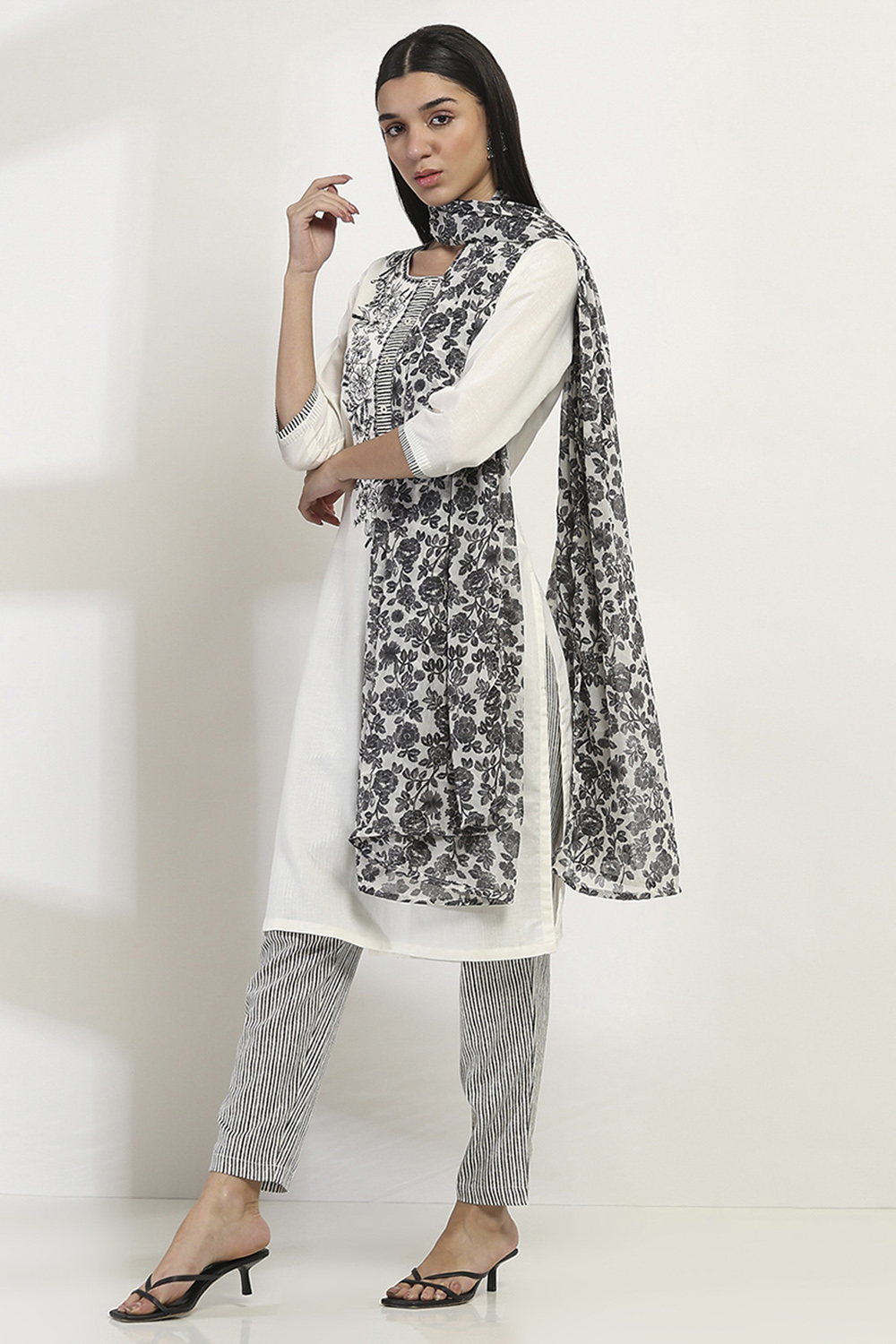 White Viscose Straight SET image number 3