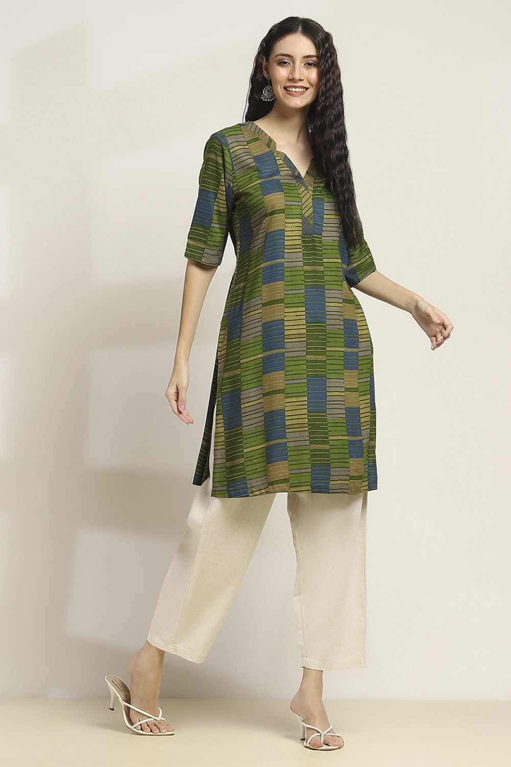 Olive Green Viscose Rayon Printed Straight Kurta image number 4