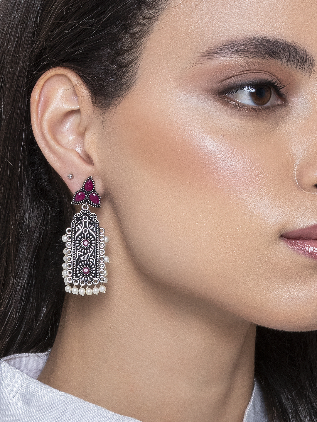 Red Metal Brass Earring image number 1