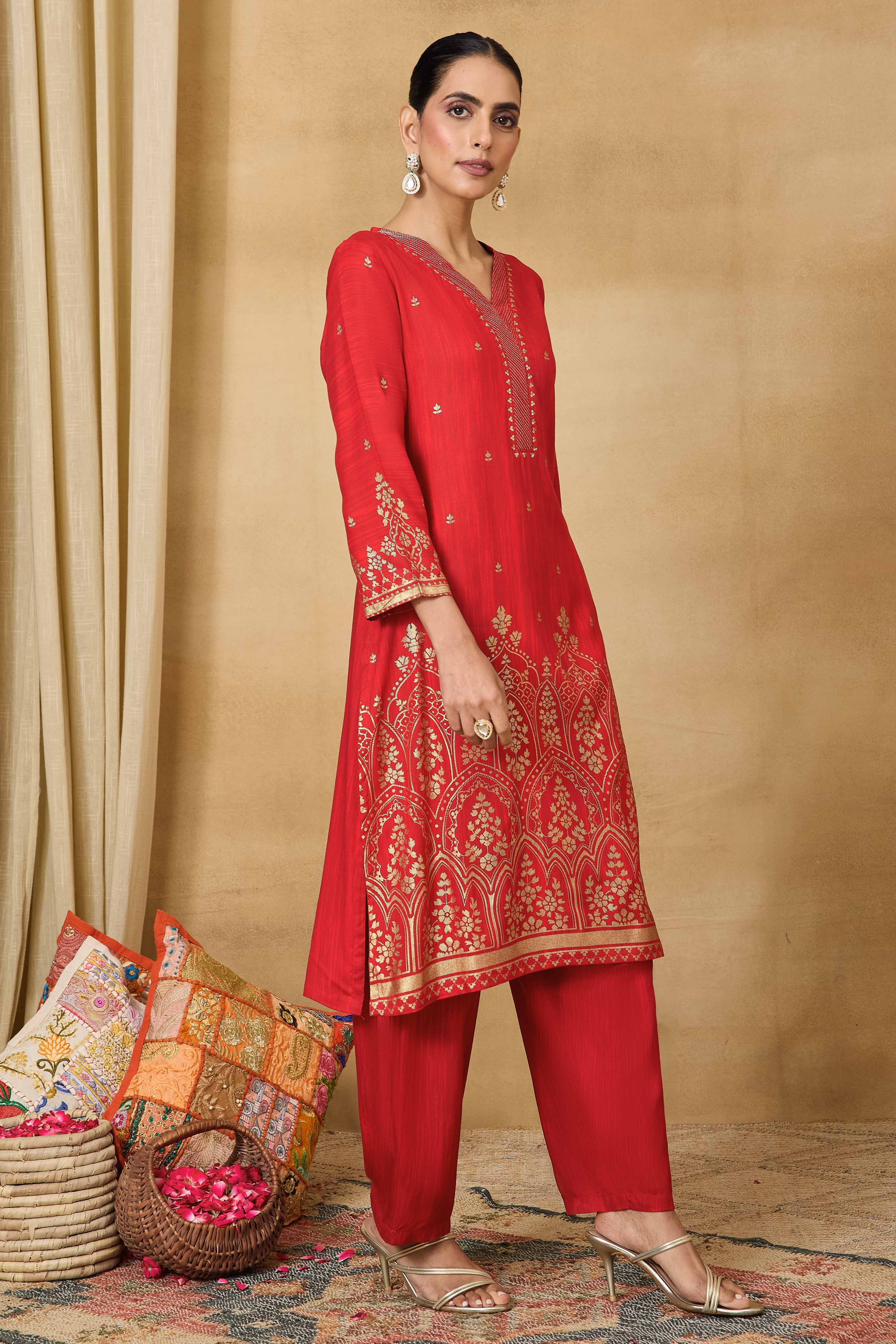 Red Viscose Rayon Straight Printed Kurta Pants Set image number 6