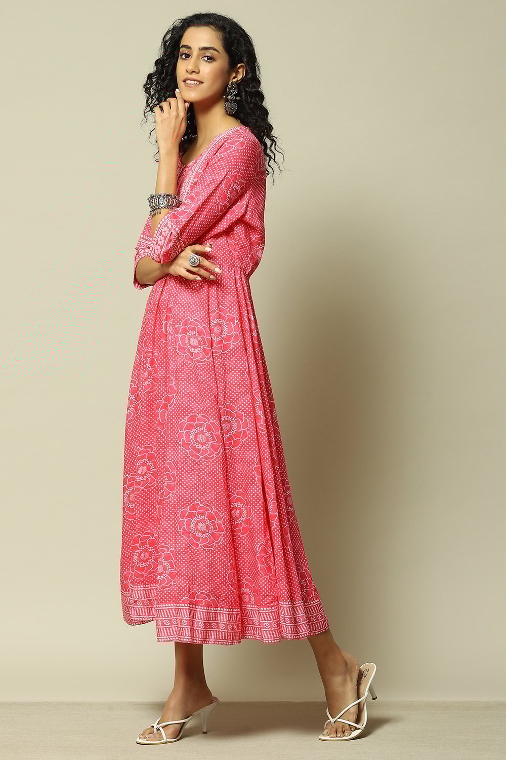 Pink LIVA Straight Printed Kurta image number 2