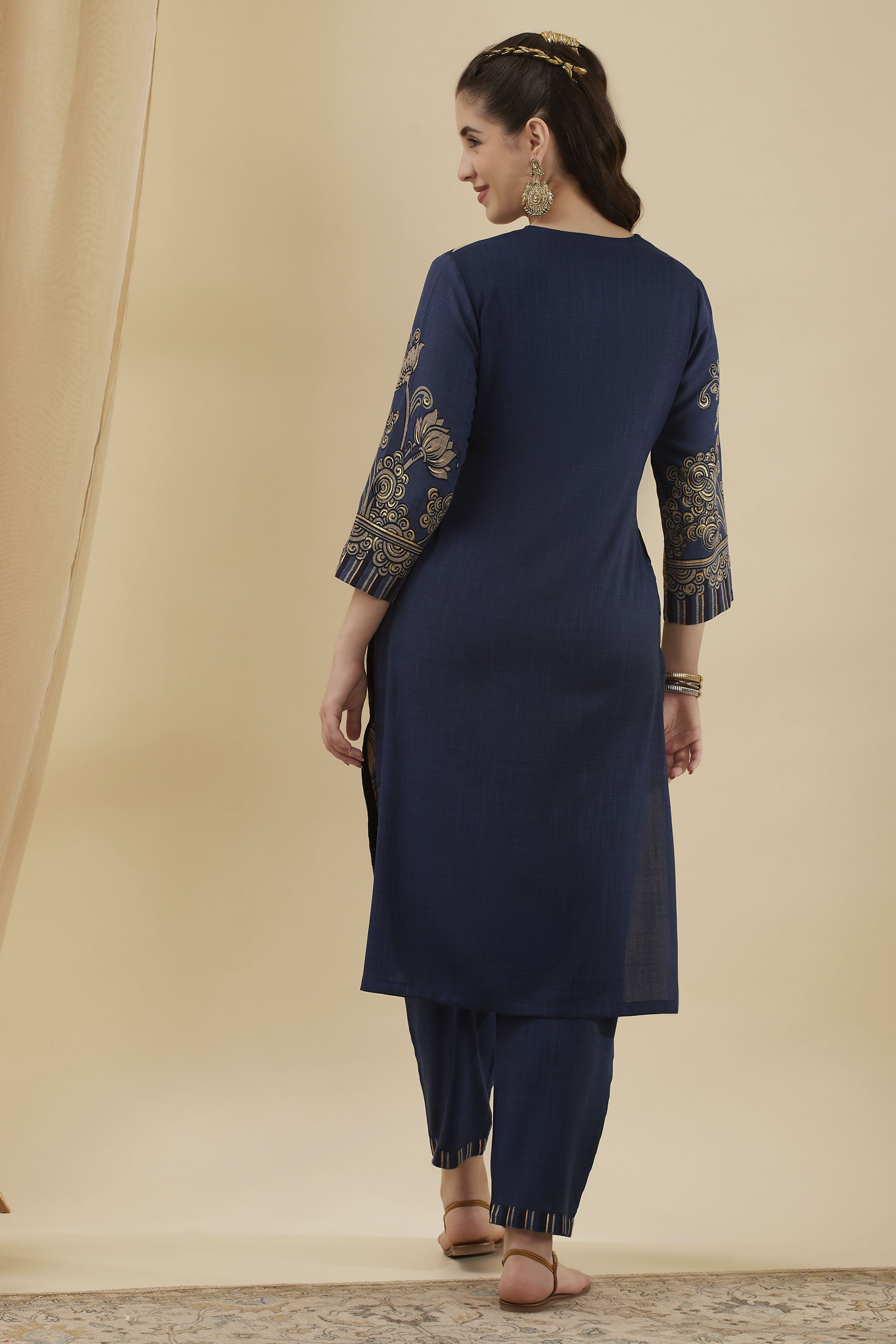 Blue Viscose Blend Straight Printed  image number 5
