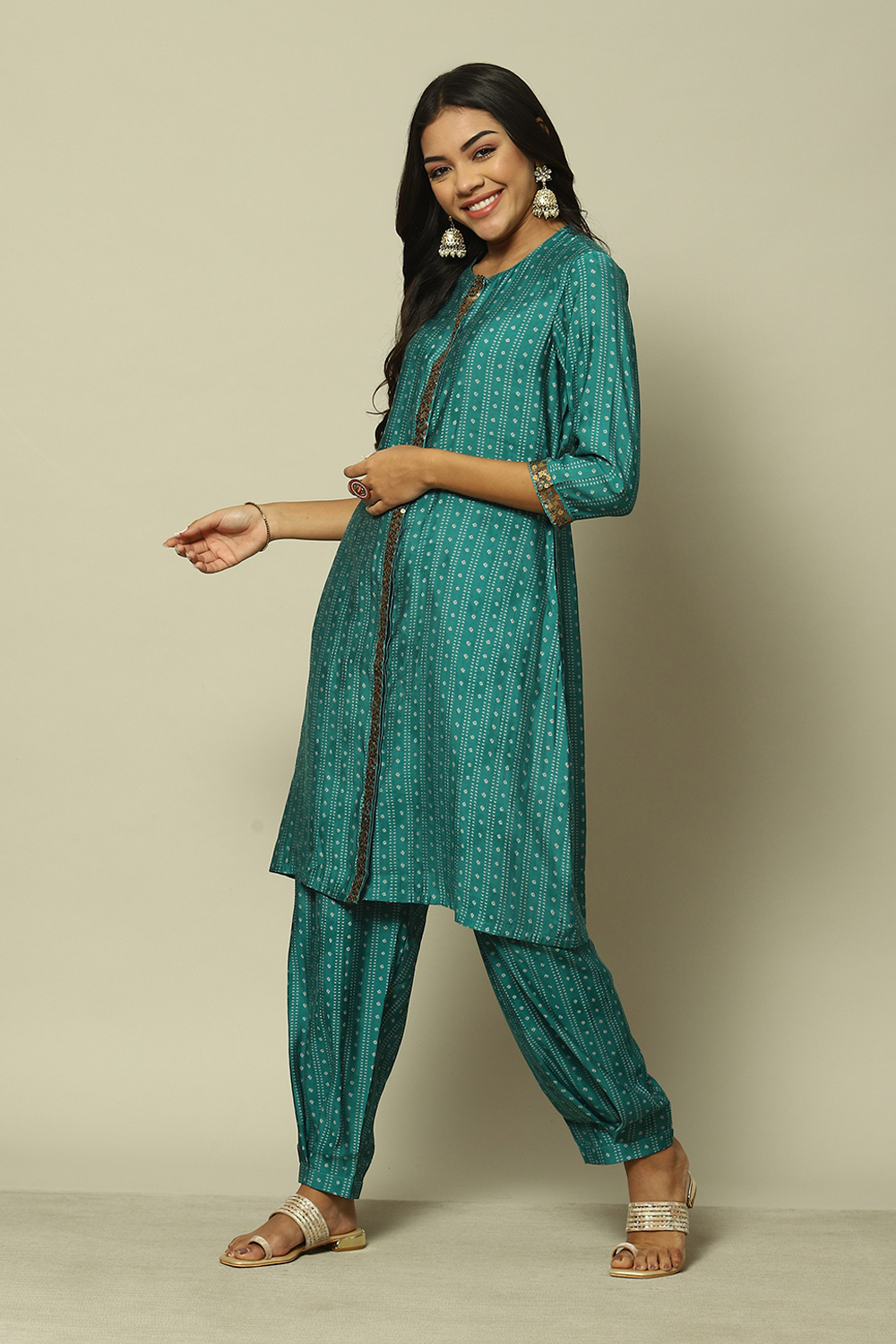 Green LIVA LIVA Straight Printed Kurta Palazzo Suit Set image number 6