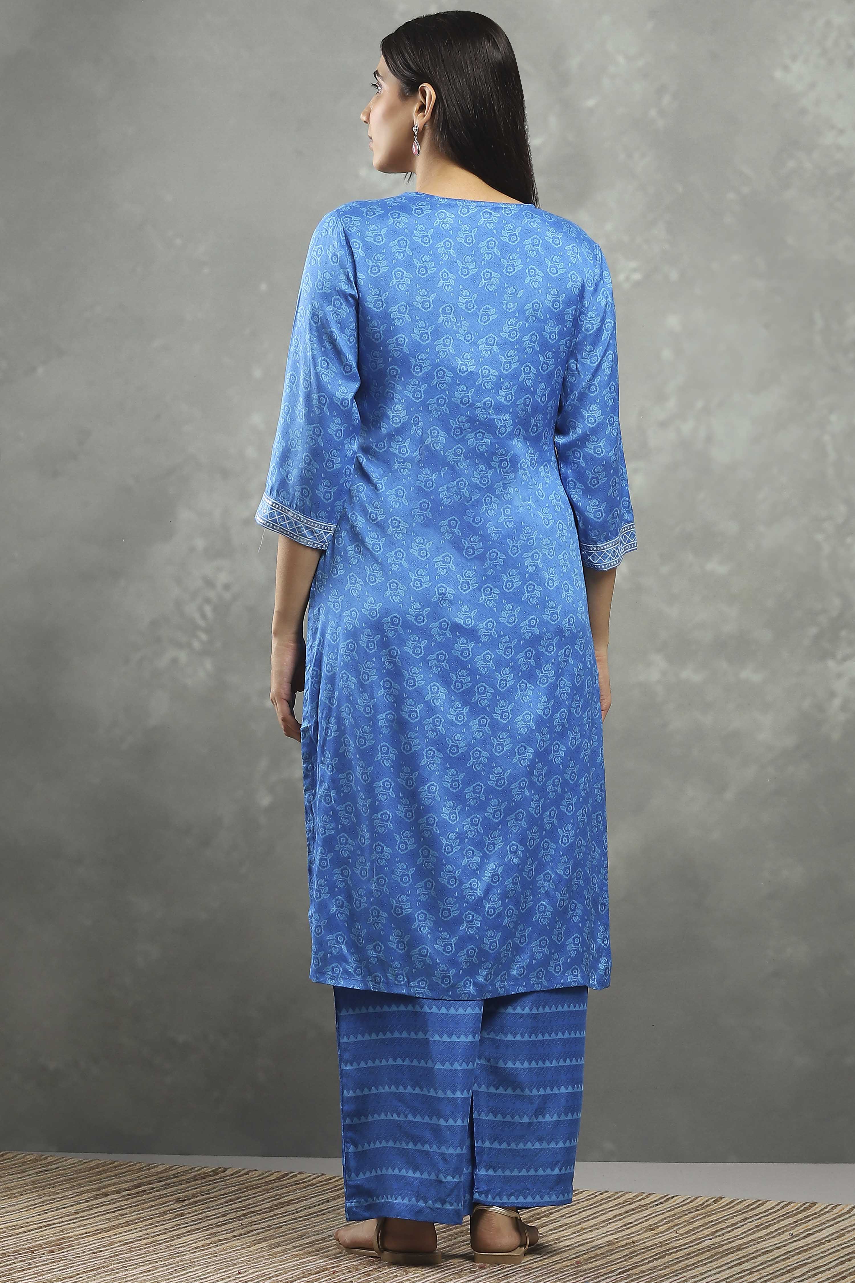 Blue Viscose Straight Kurta Pants Set image number 4