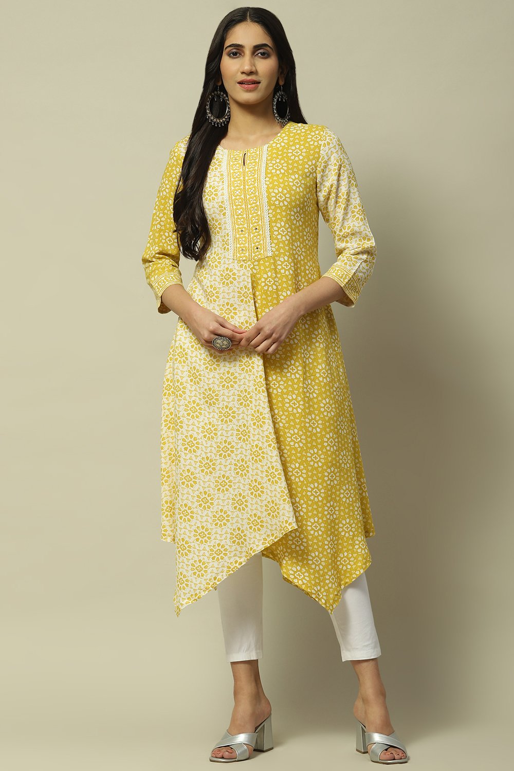 Yellow Rayon Staight Kurta image number 5