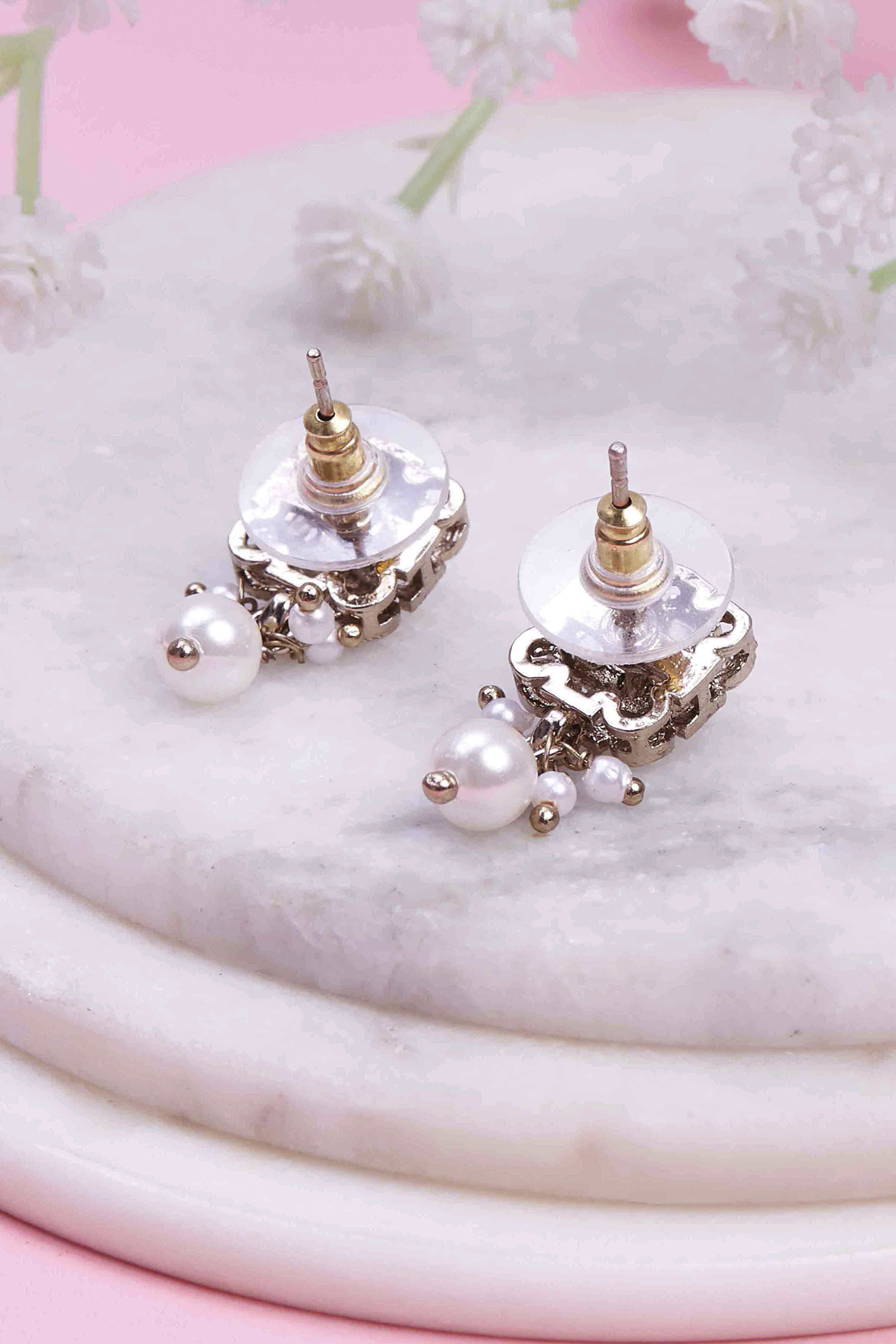 Champagne Brass Studs image number 2