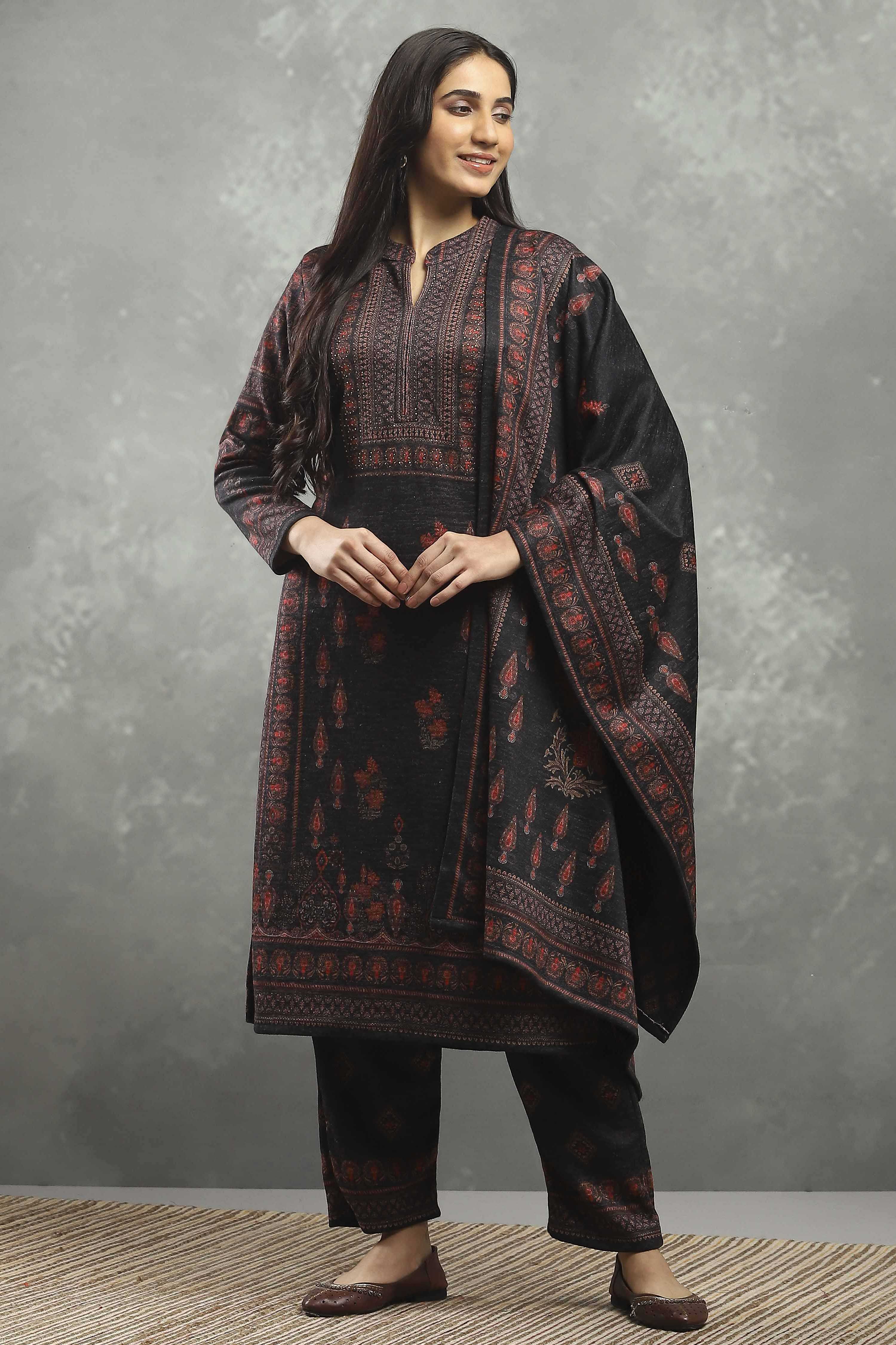 Black Polyester Printed Straight Suit Set image number 6