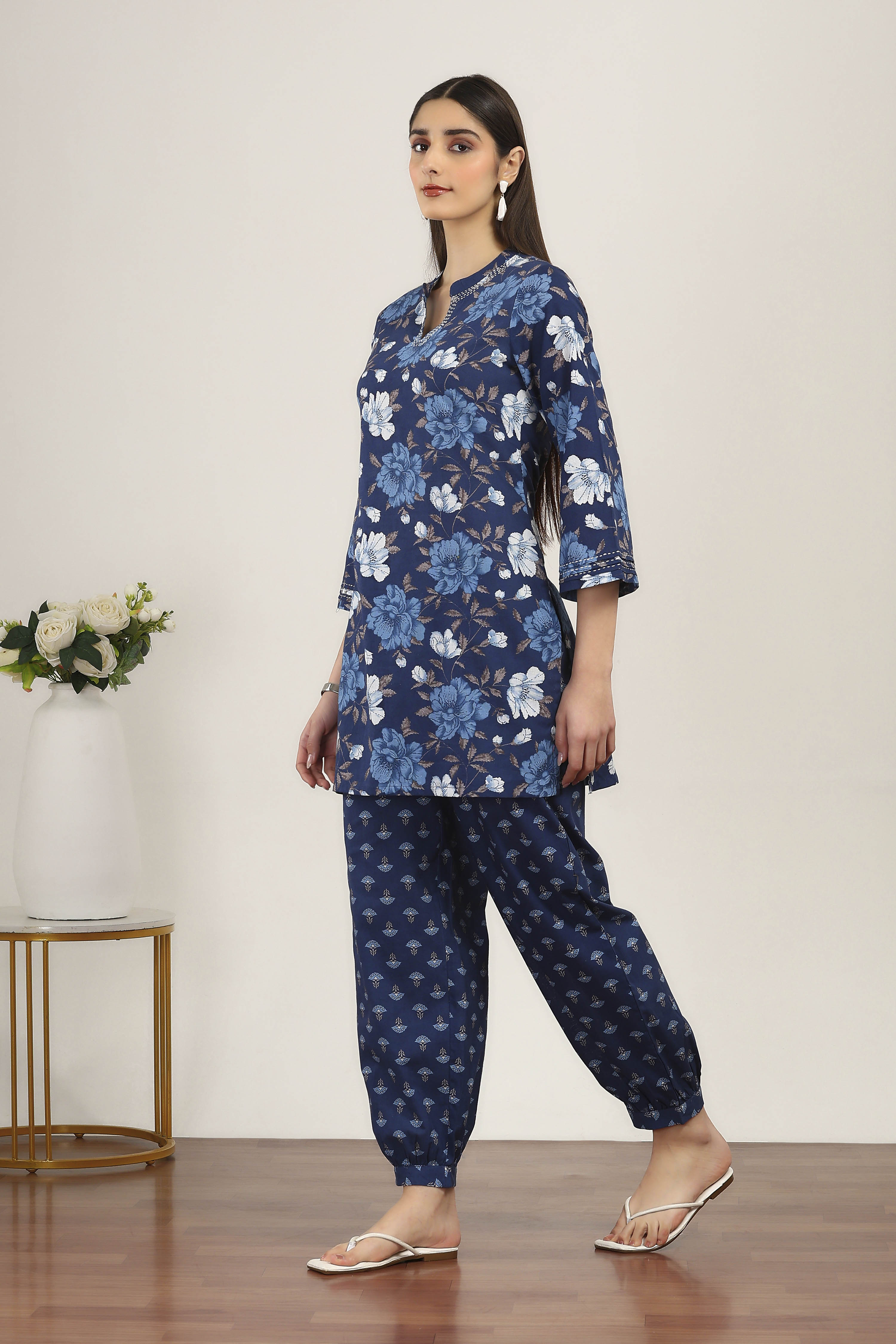 Blue Cotton Kurta Pants Set image number 3