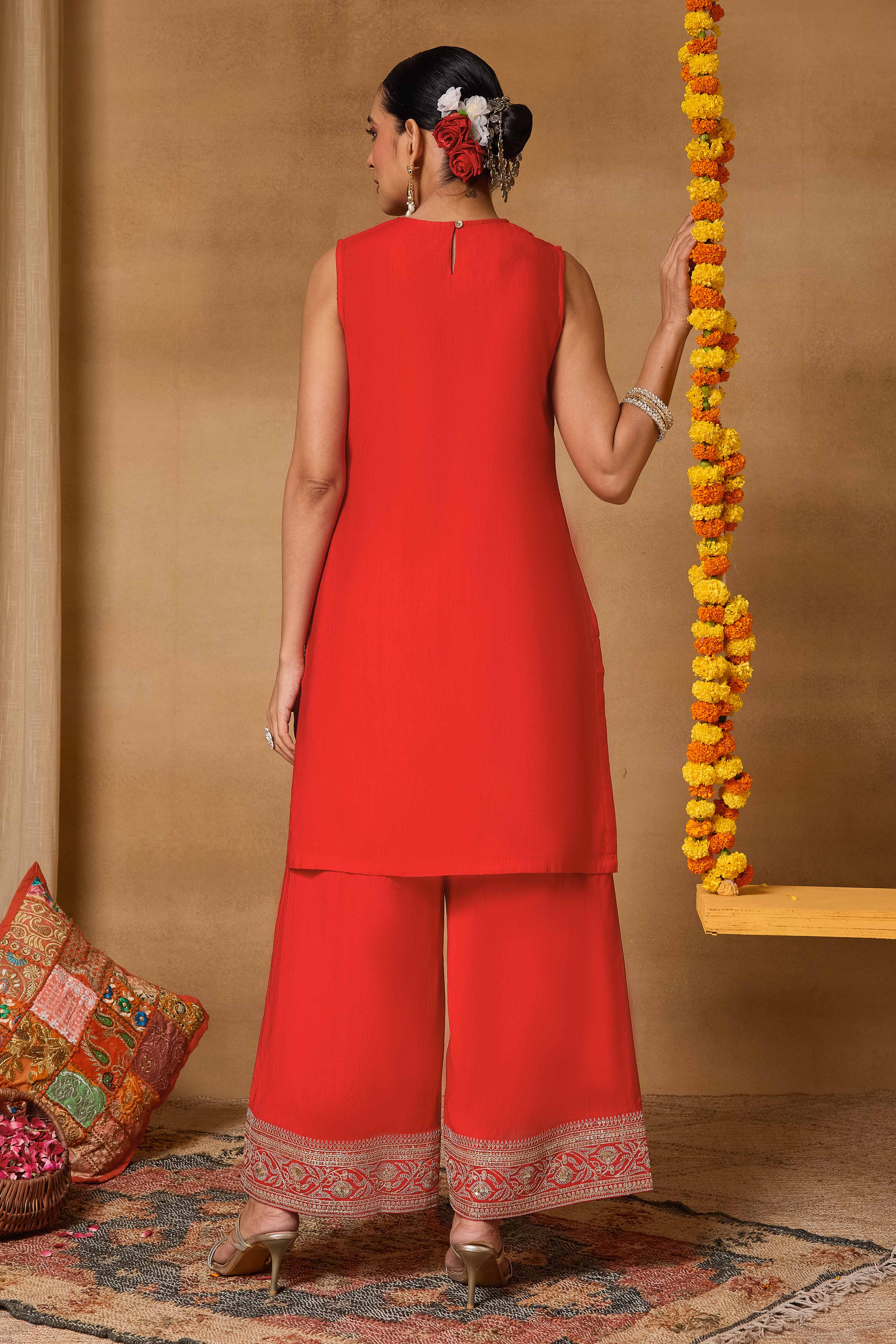 Pink Viscose Blend Straight Solid Suit Set image number 5
