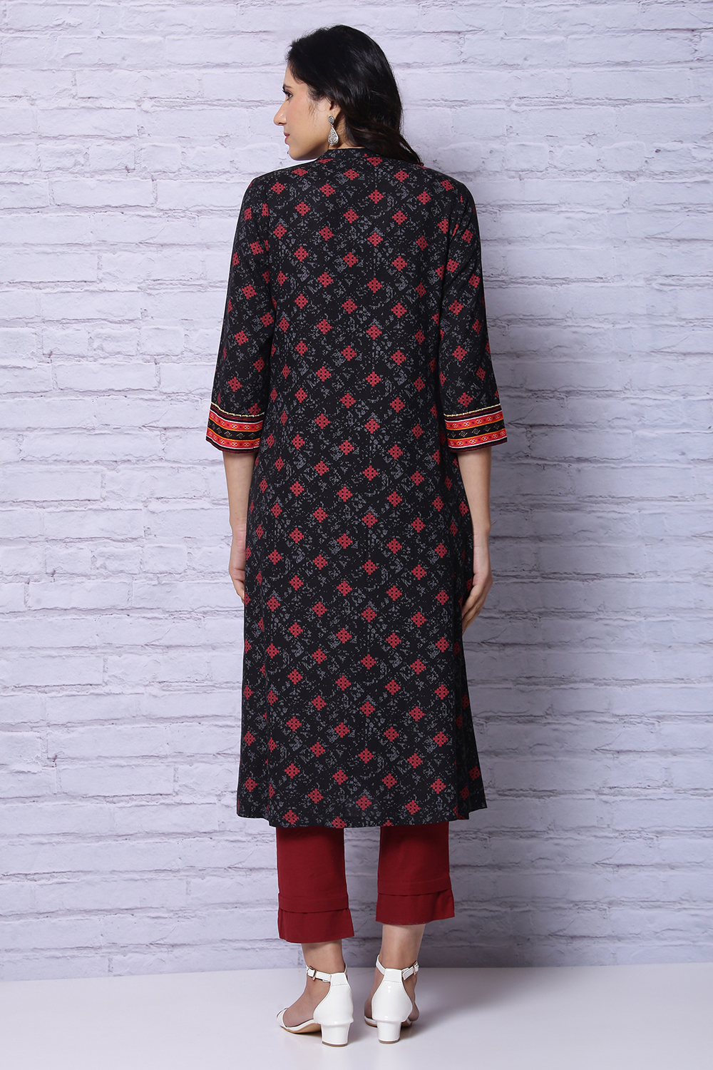 Black Viscose Kurta image number 6