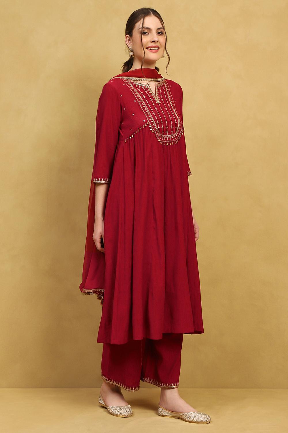 Red Viscose Blend Embroidered Flared Suit Set image number 5