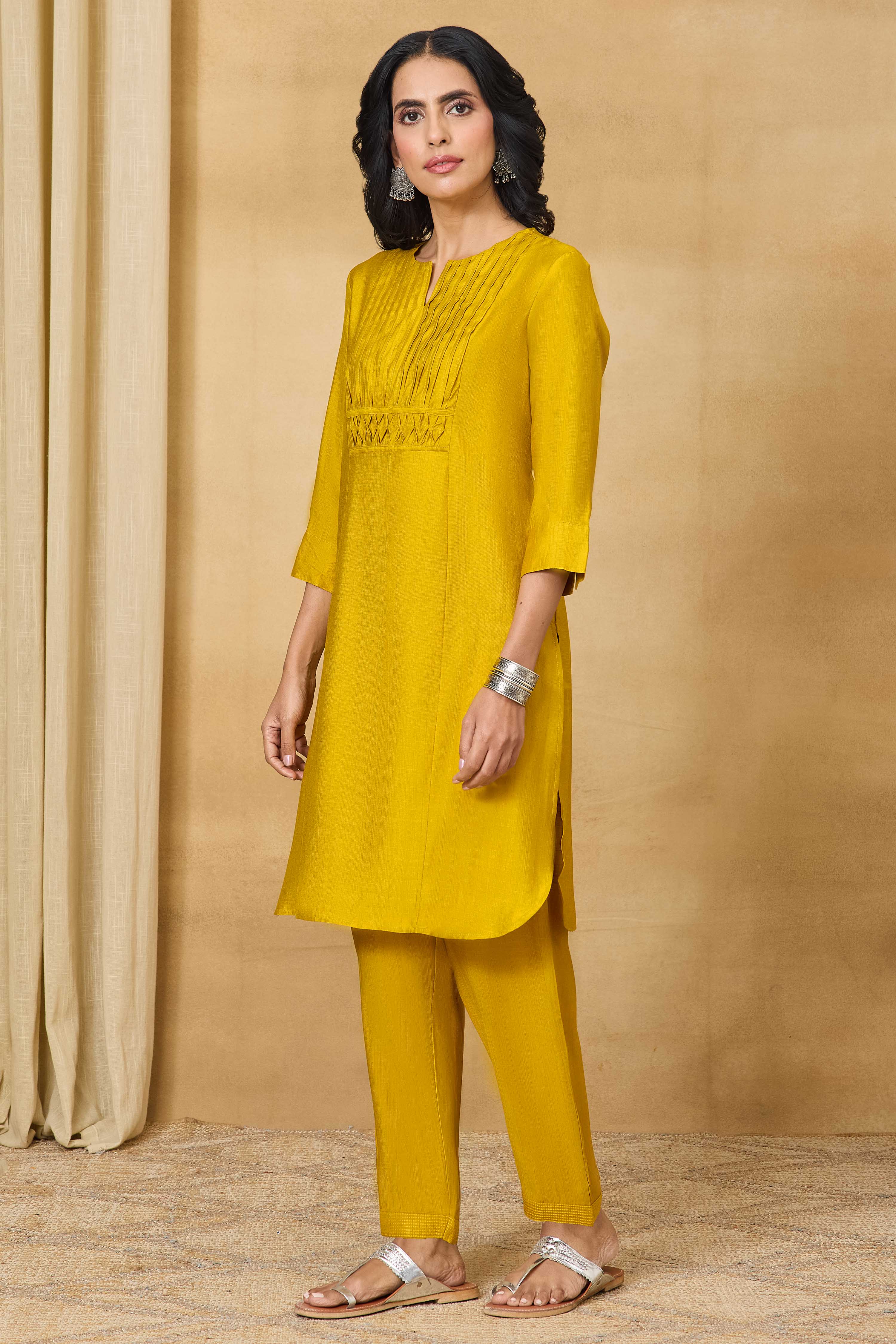 Yellow Viscose Blend A-Line Solid Suit Set image number 4