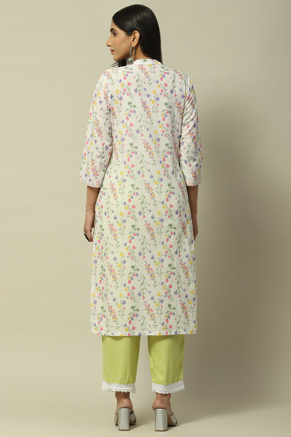 White Cambric Staight Kurta image number 3