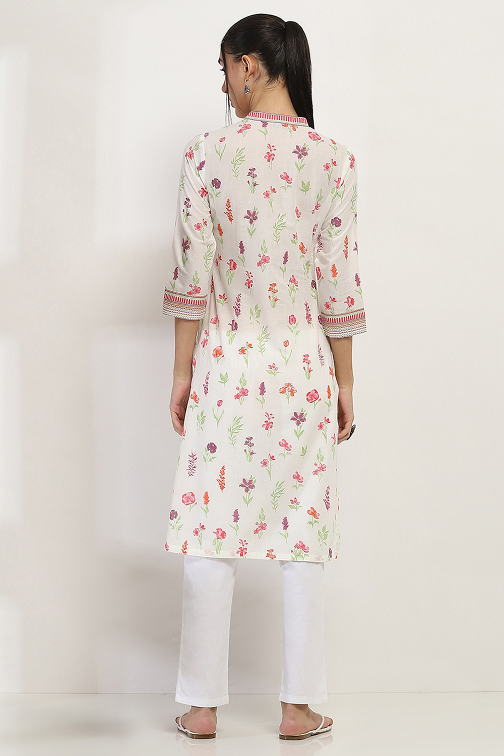 Off White Cotton Straight Kurta image number 3