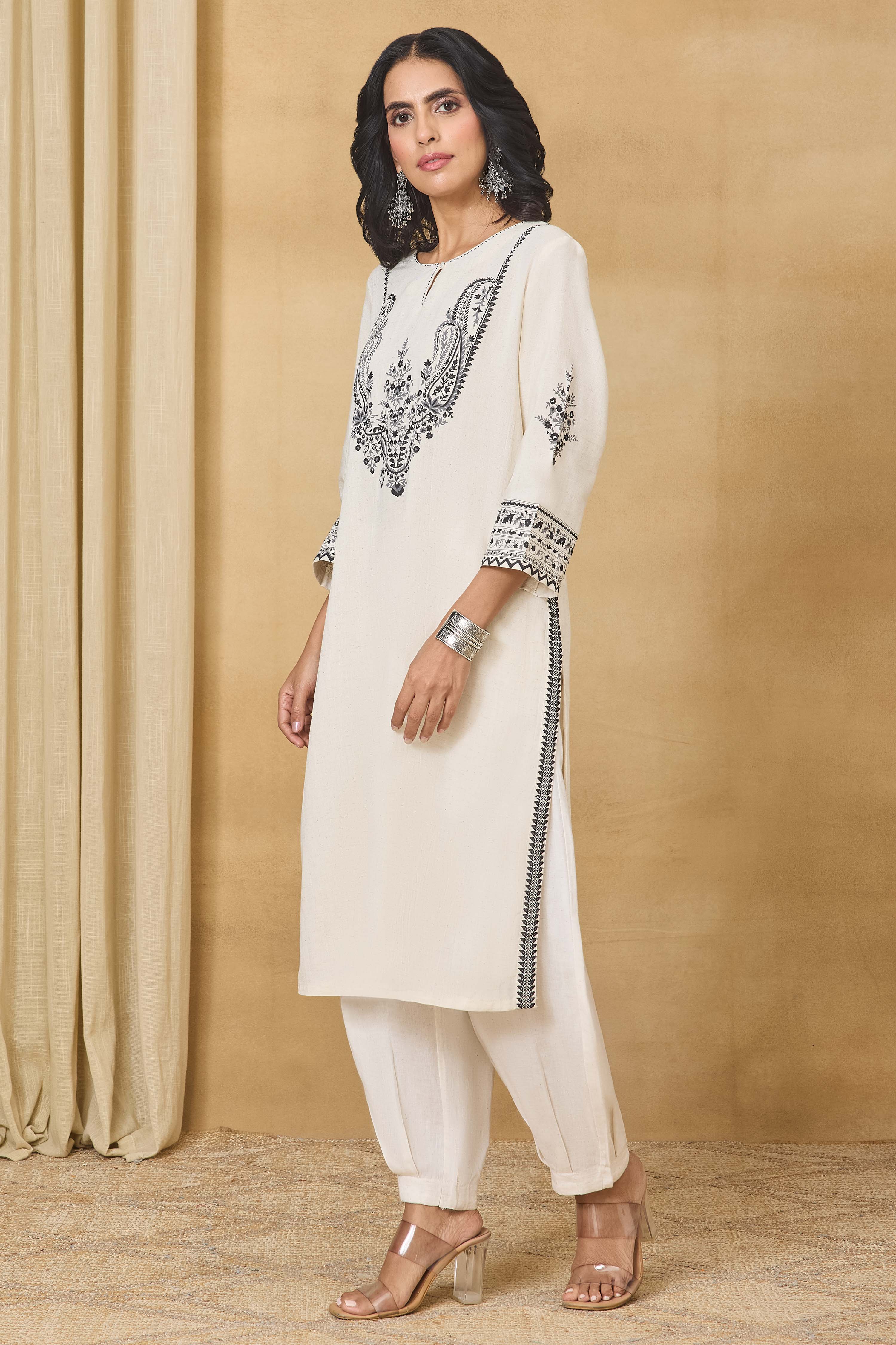 Natural Rayon Flex Straight Printed Kurta image number 3