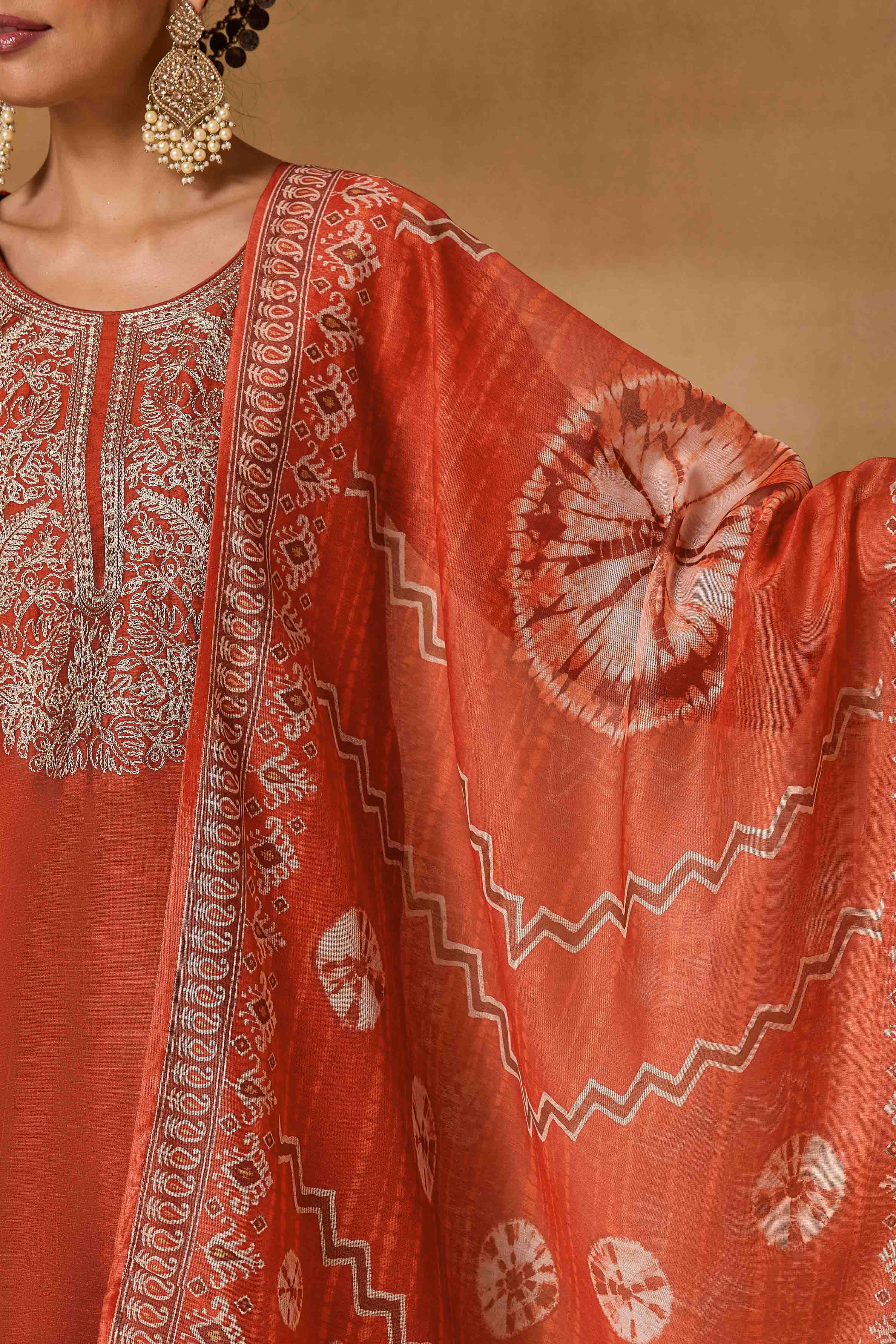 Rust Viscose Blend Straight Solid Suit Set image number 9