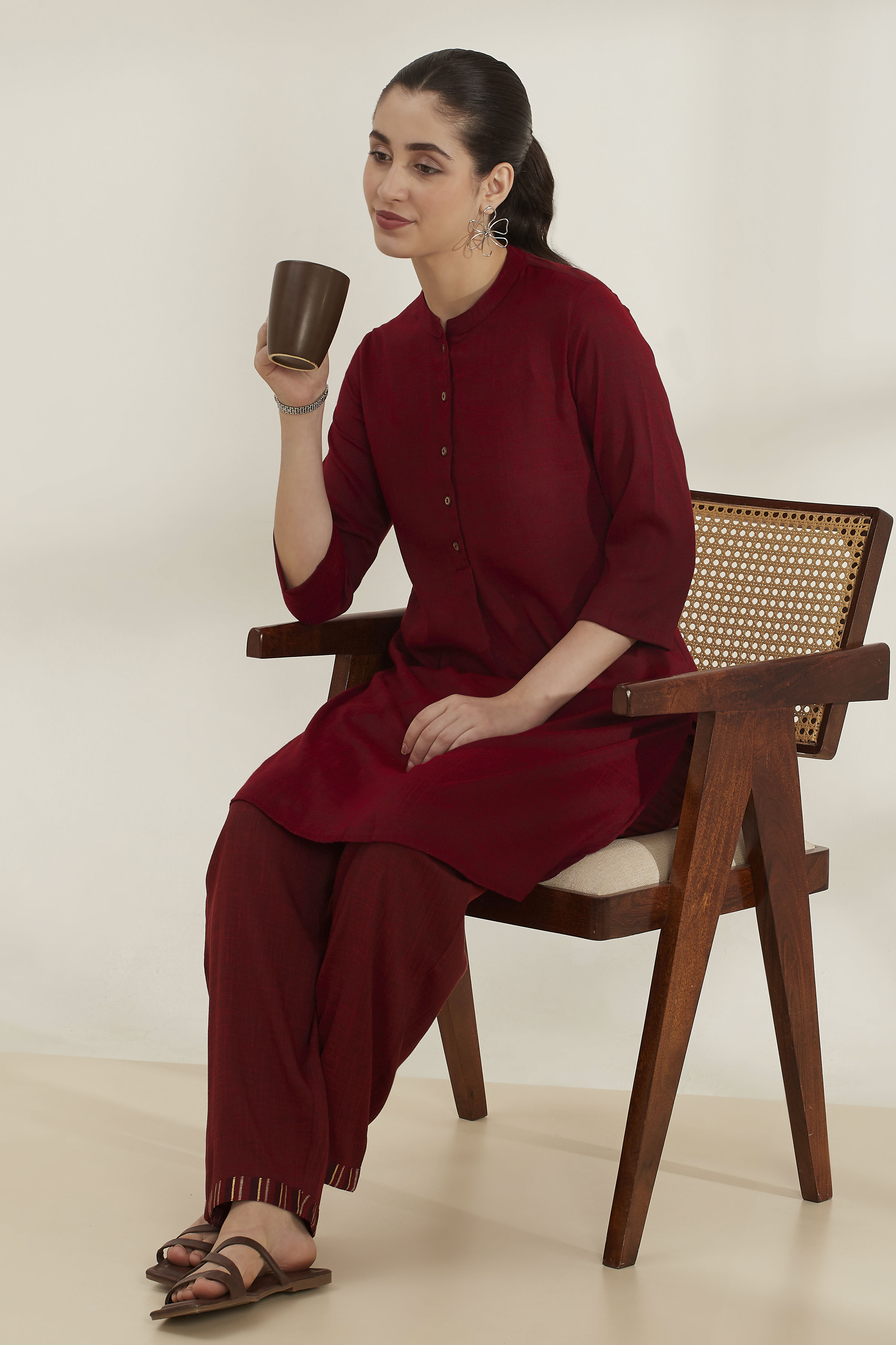 Indigo Viscose Blend Straight Solid Kurta image number 0