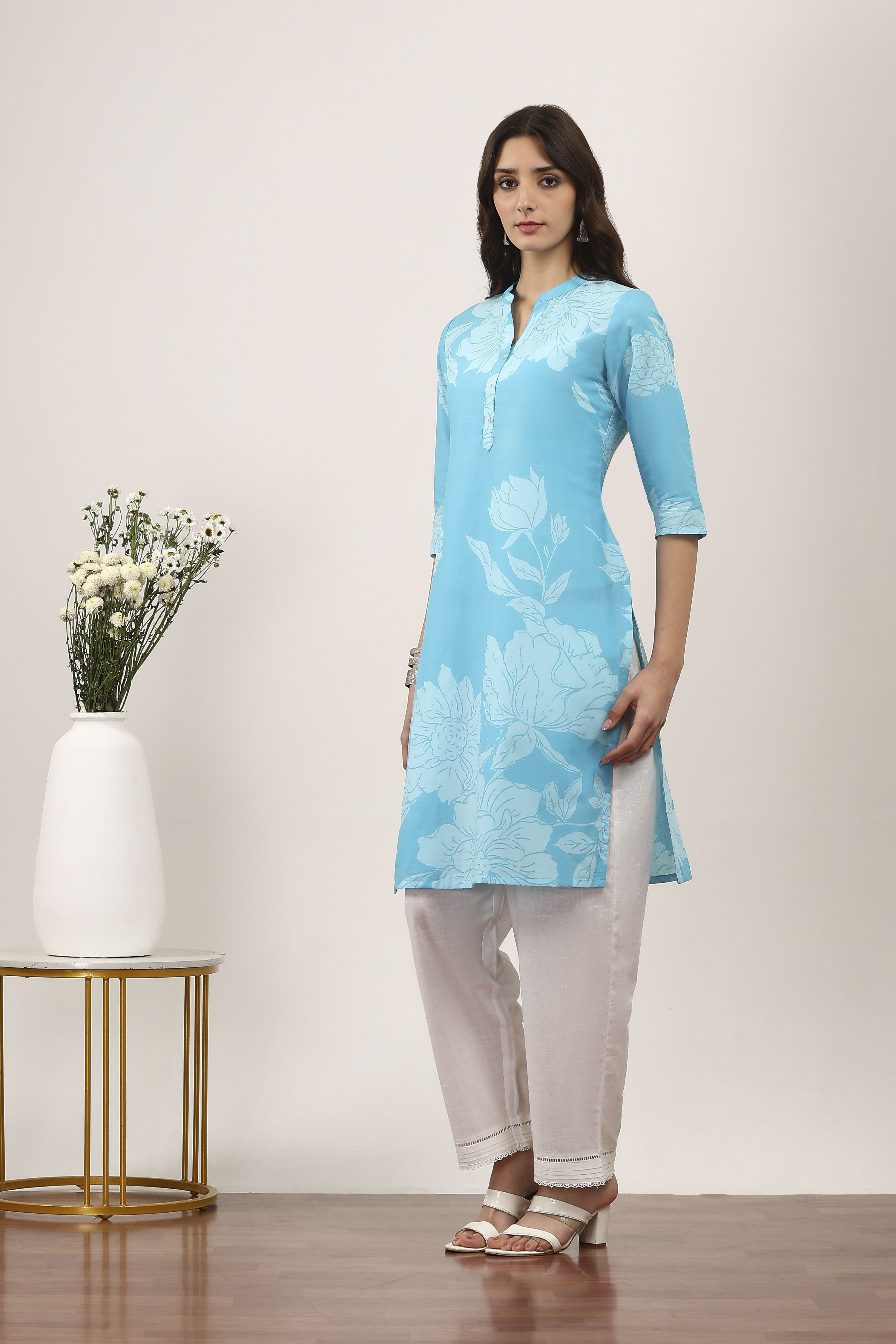 Pink Cotton Floral Printed Straight Kurta image number 2