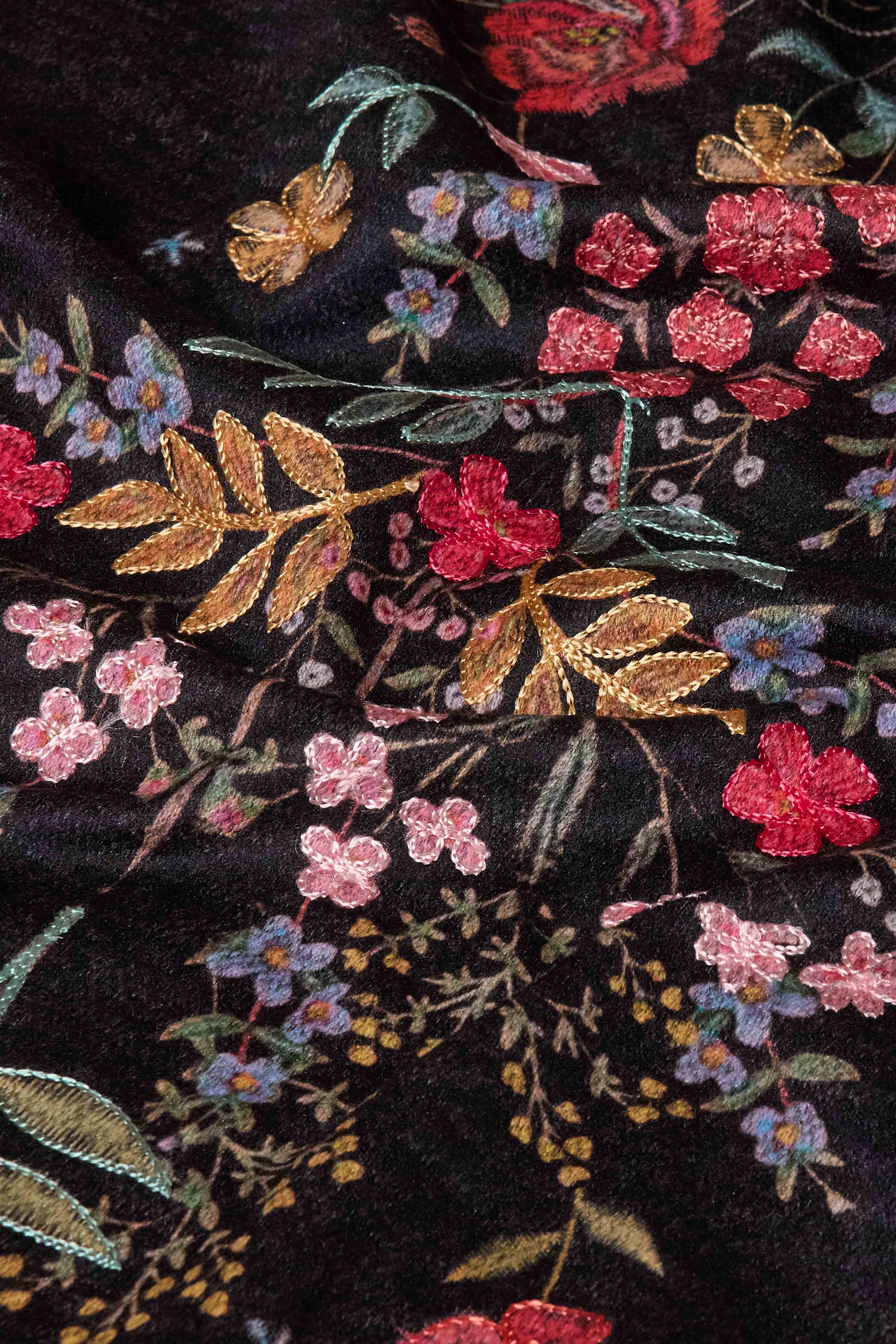 Black Floral Printed Straight Kurta Set image number 3