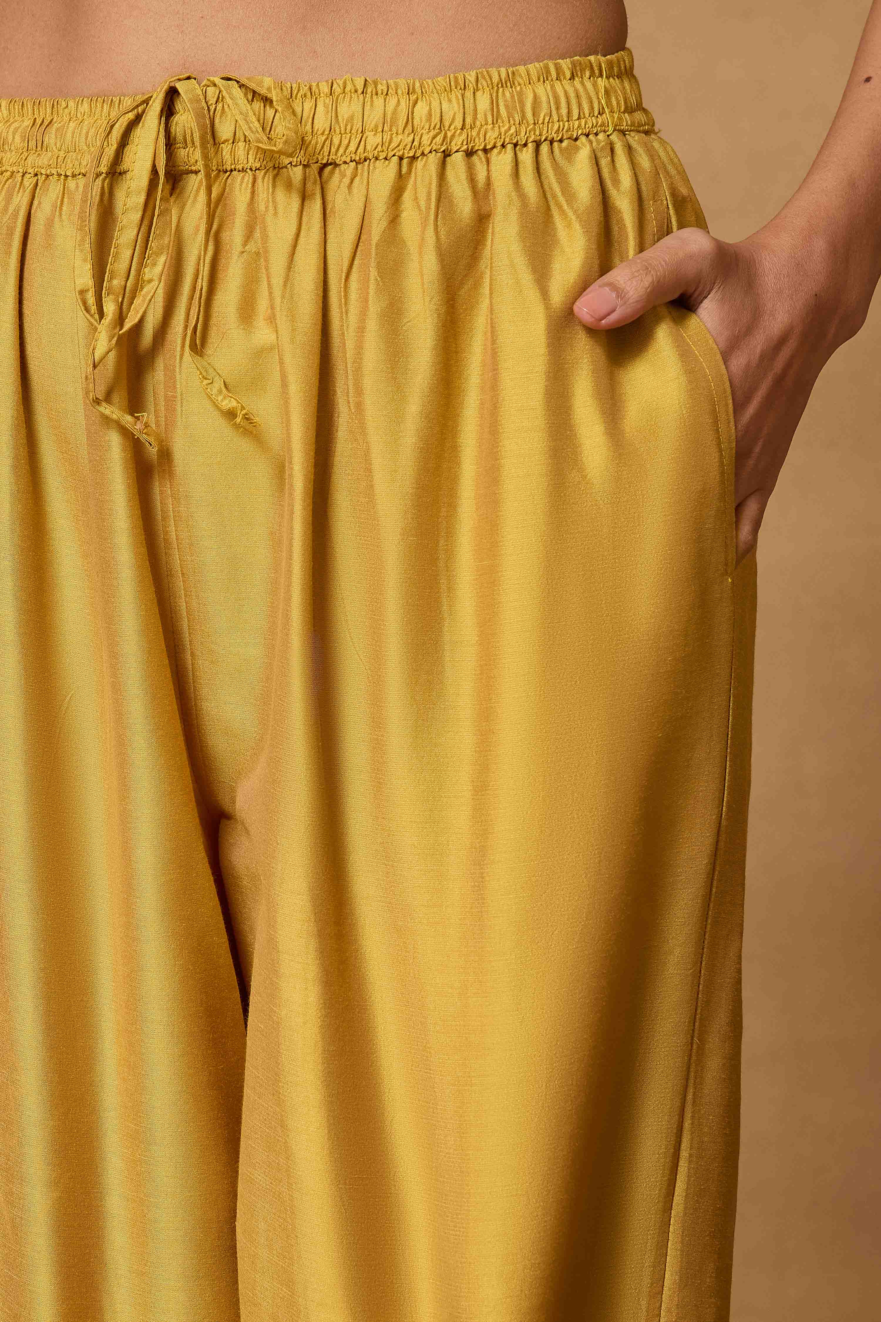 Yellow Viscose Blend Straight Solid Suit Set image number 2