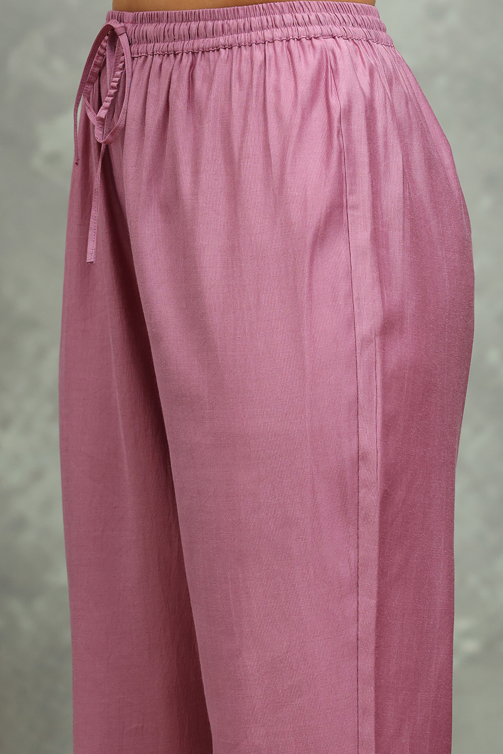 Lavender Viscose Blend Printed Straight Kurta Pants Set image number 2