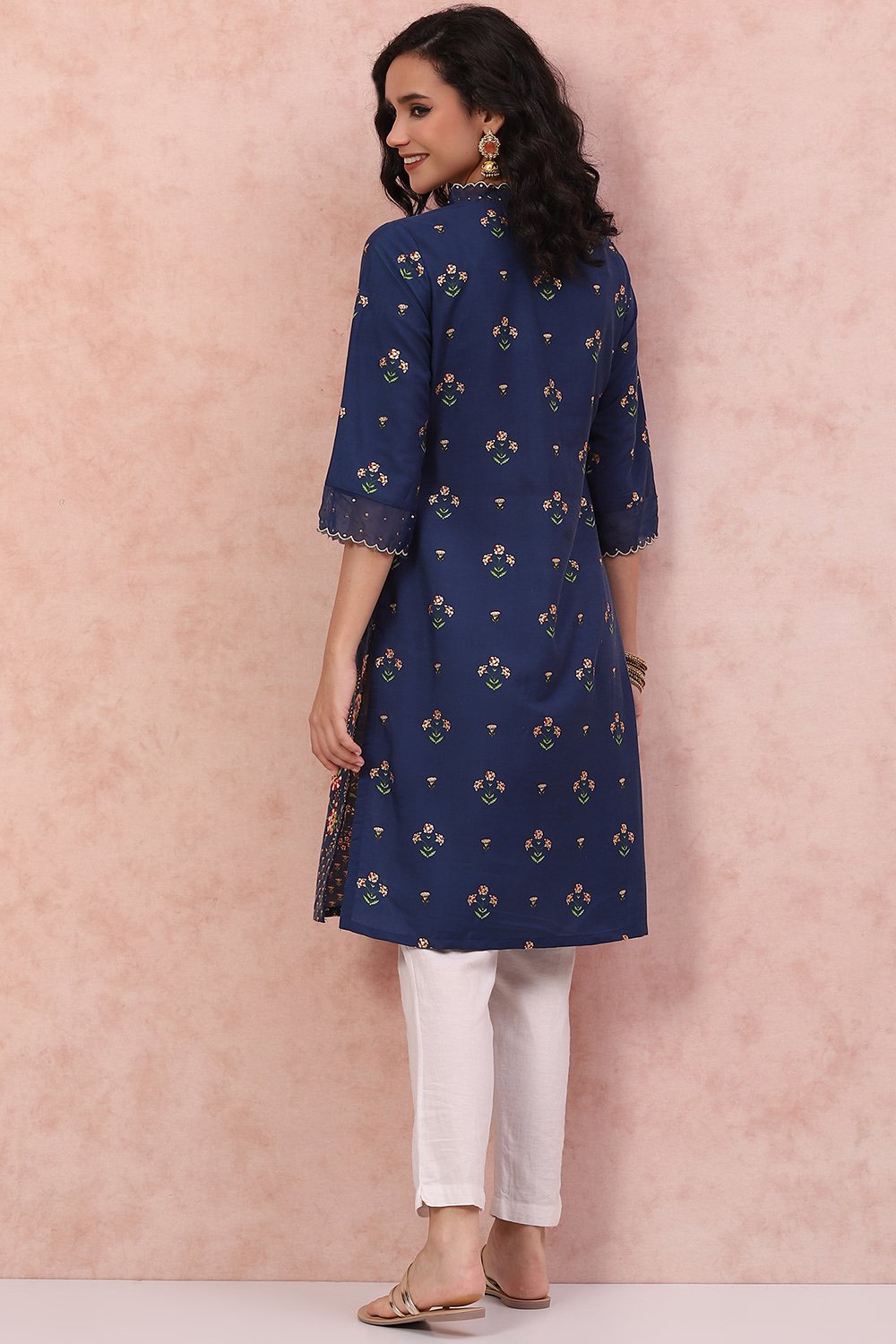 Pink Art Silk Floral Kurta image number 4