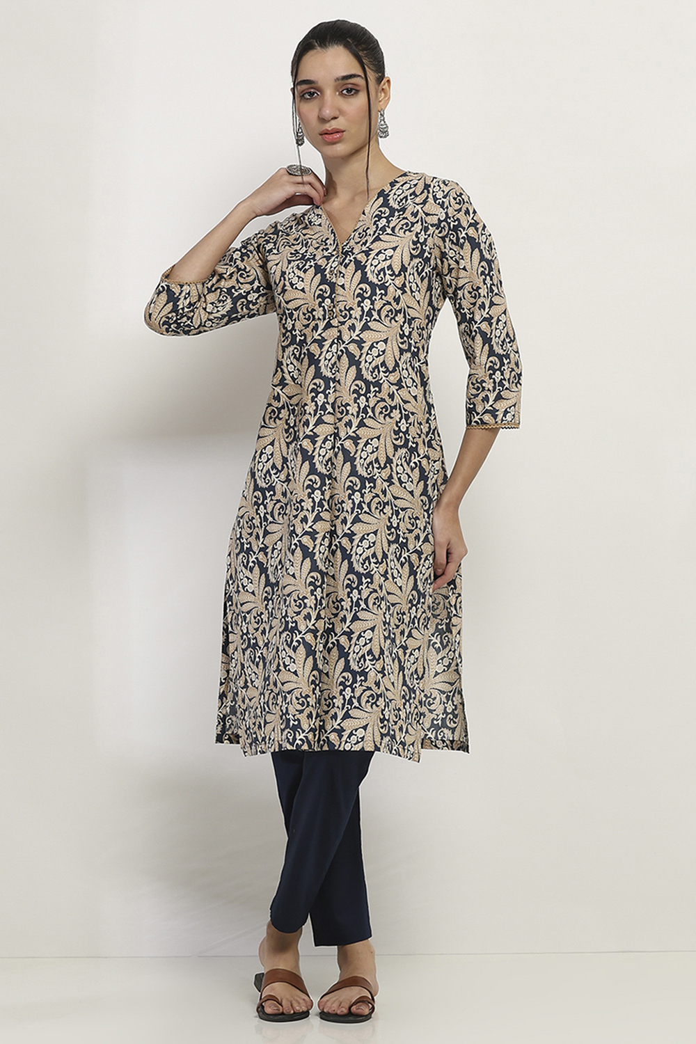 Blue Cotton Straight Kurta image number 6