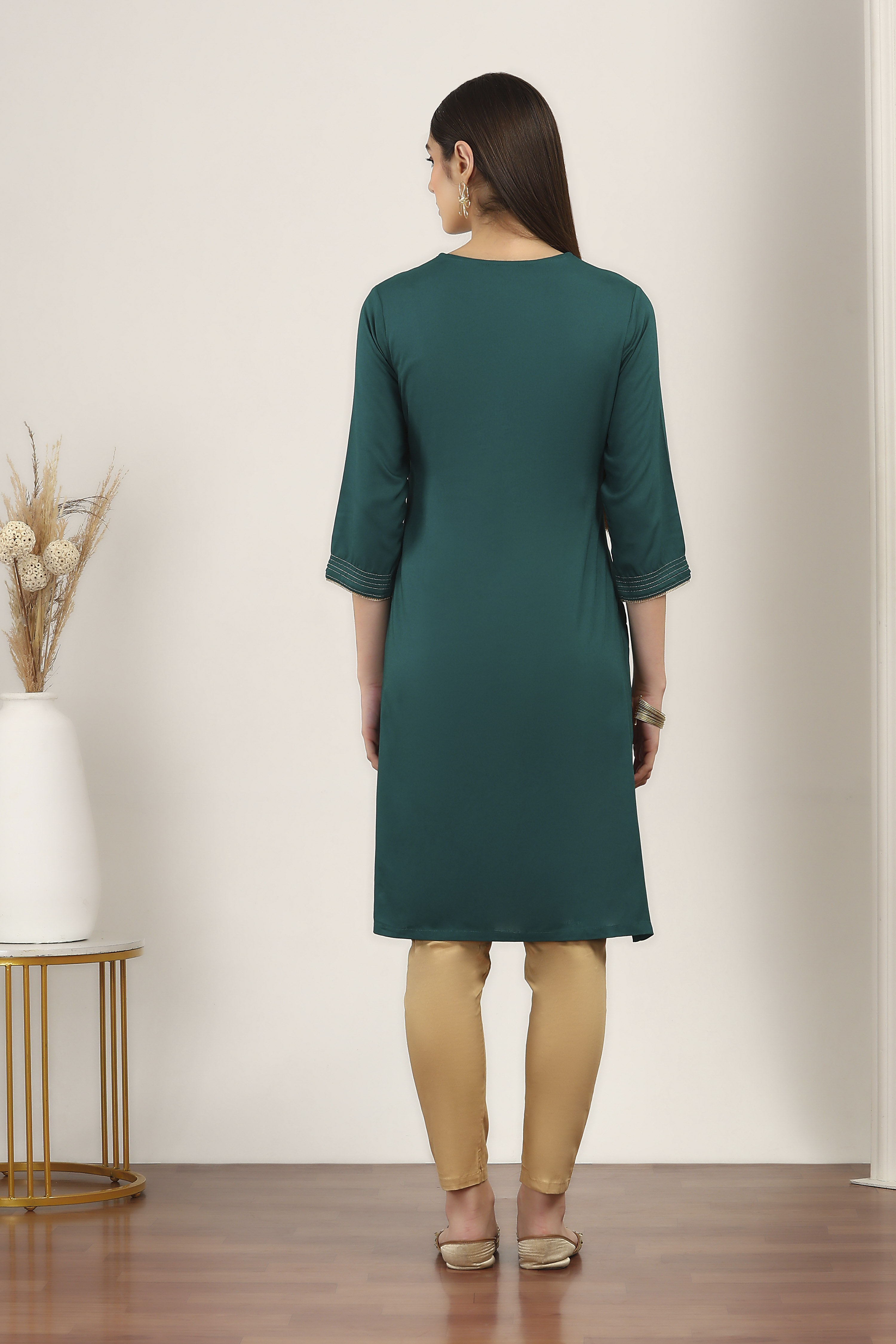 Green Rayon Straight Kurtas image number 3
