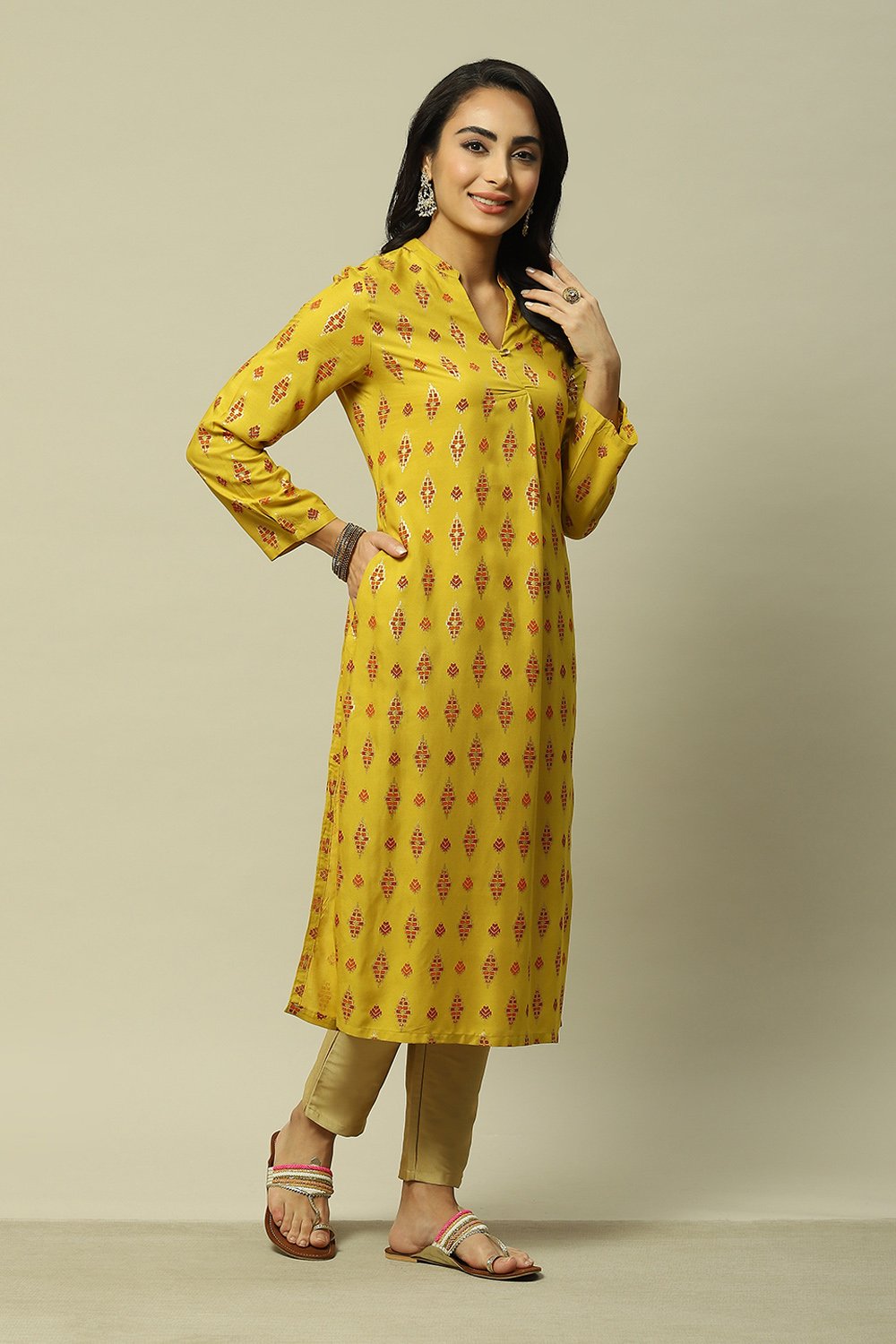 Lime Green LIVA Straight Printed Kurta image number 4