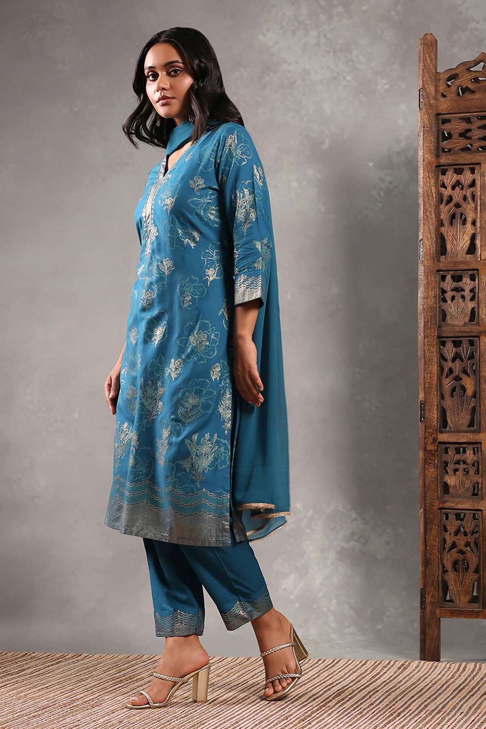 Lime Viscose Rayon Printed Straight Suit Set image number 3
