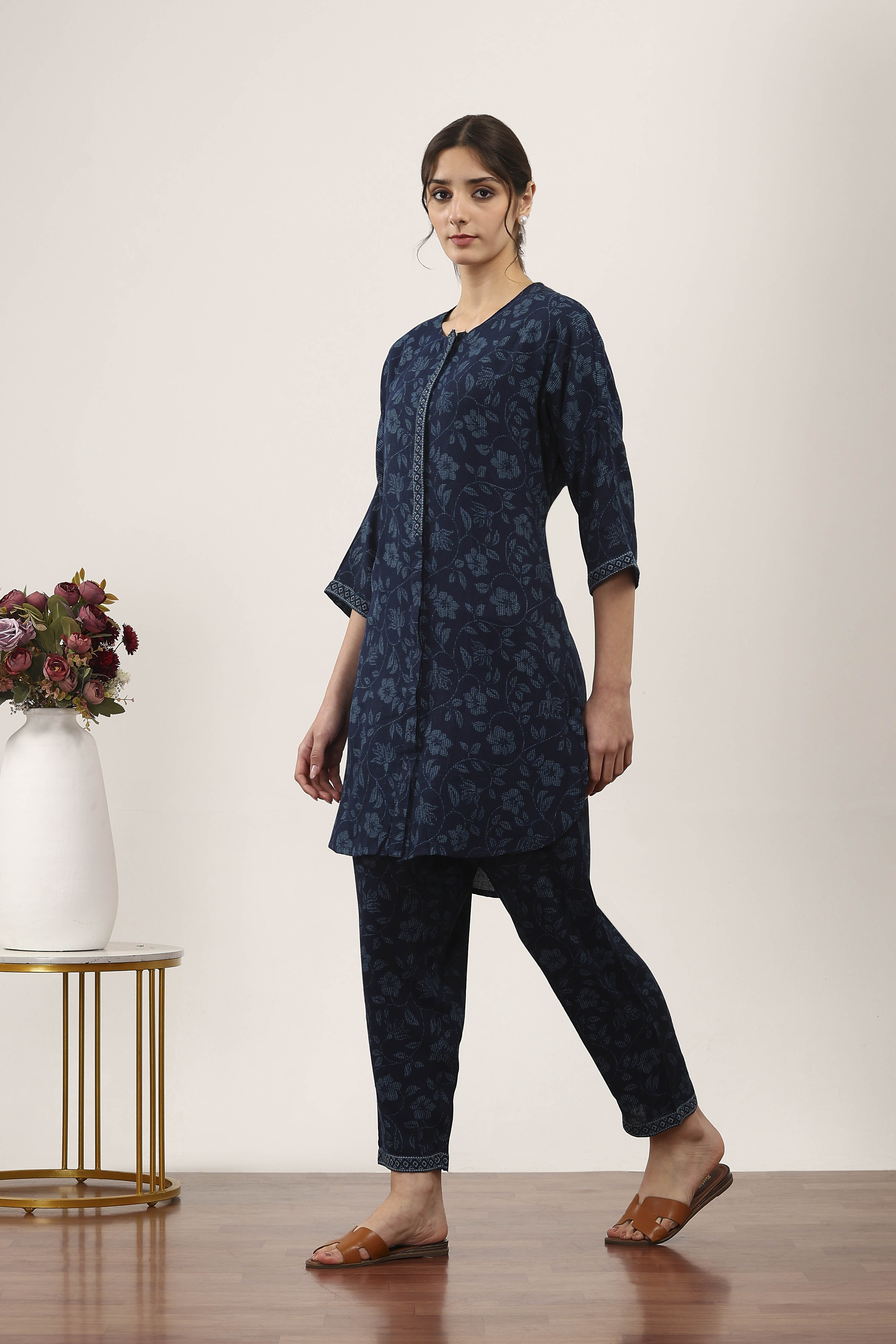 Blue Viscose Polyester Viscose Rayon Kurta Pants Set image number 3