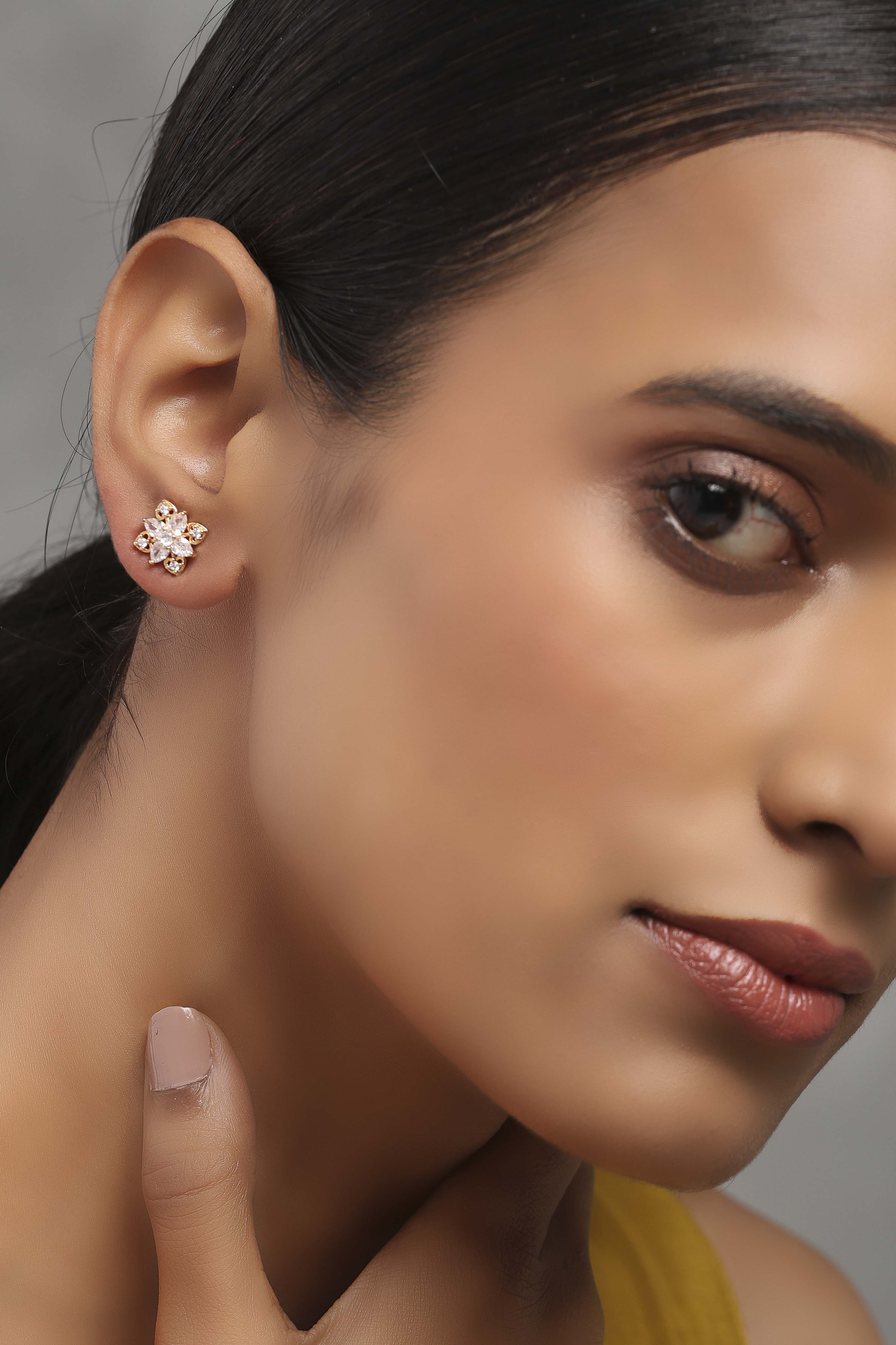 White Brass Studs image number 3