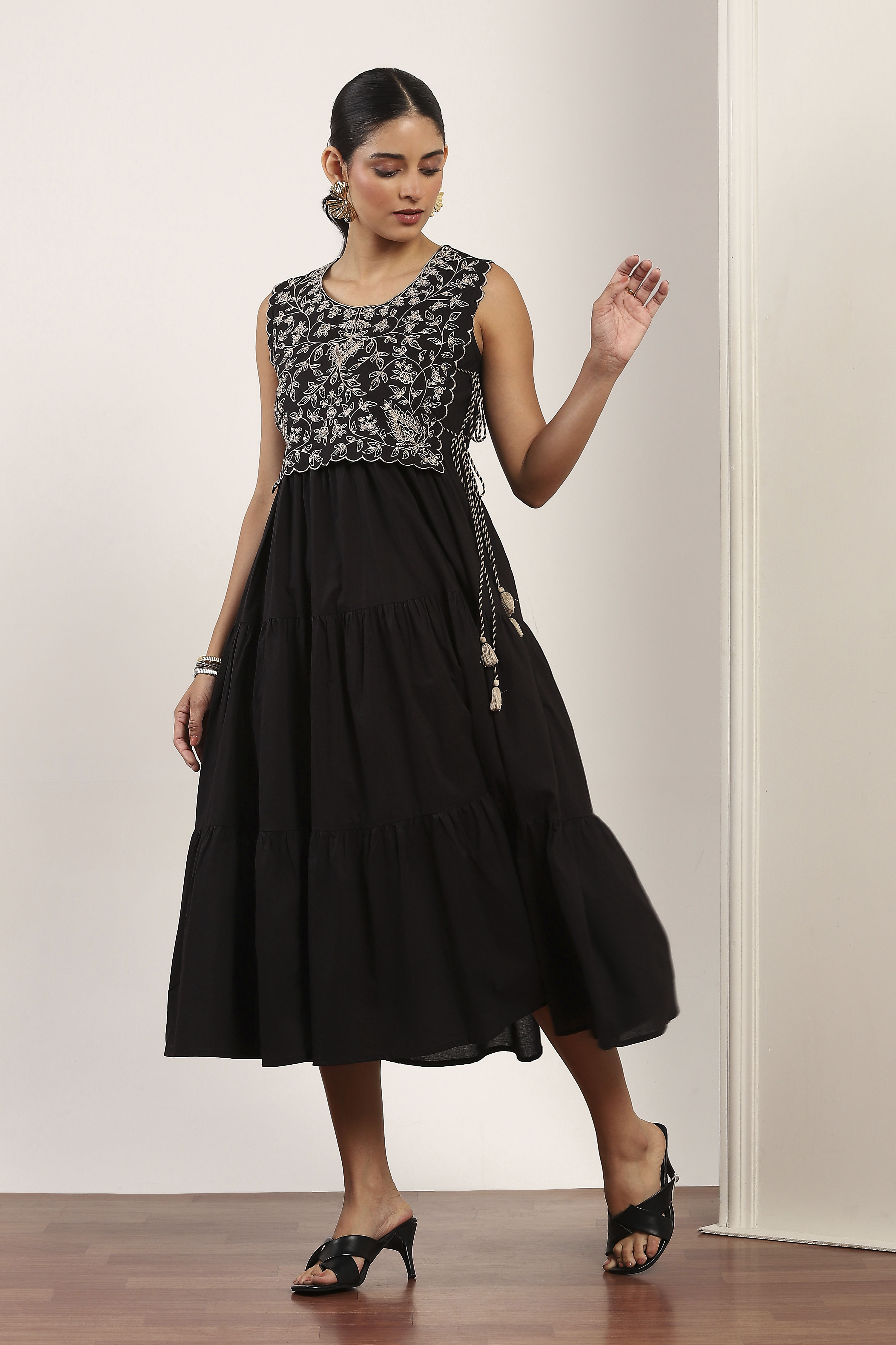 Black Cotton Dress image number 2