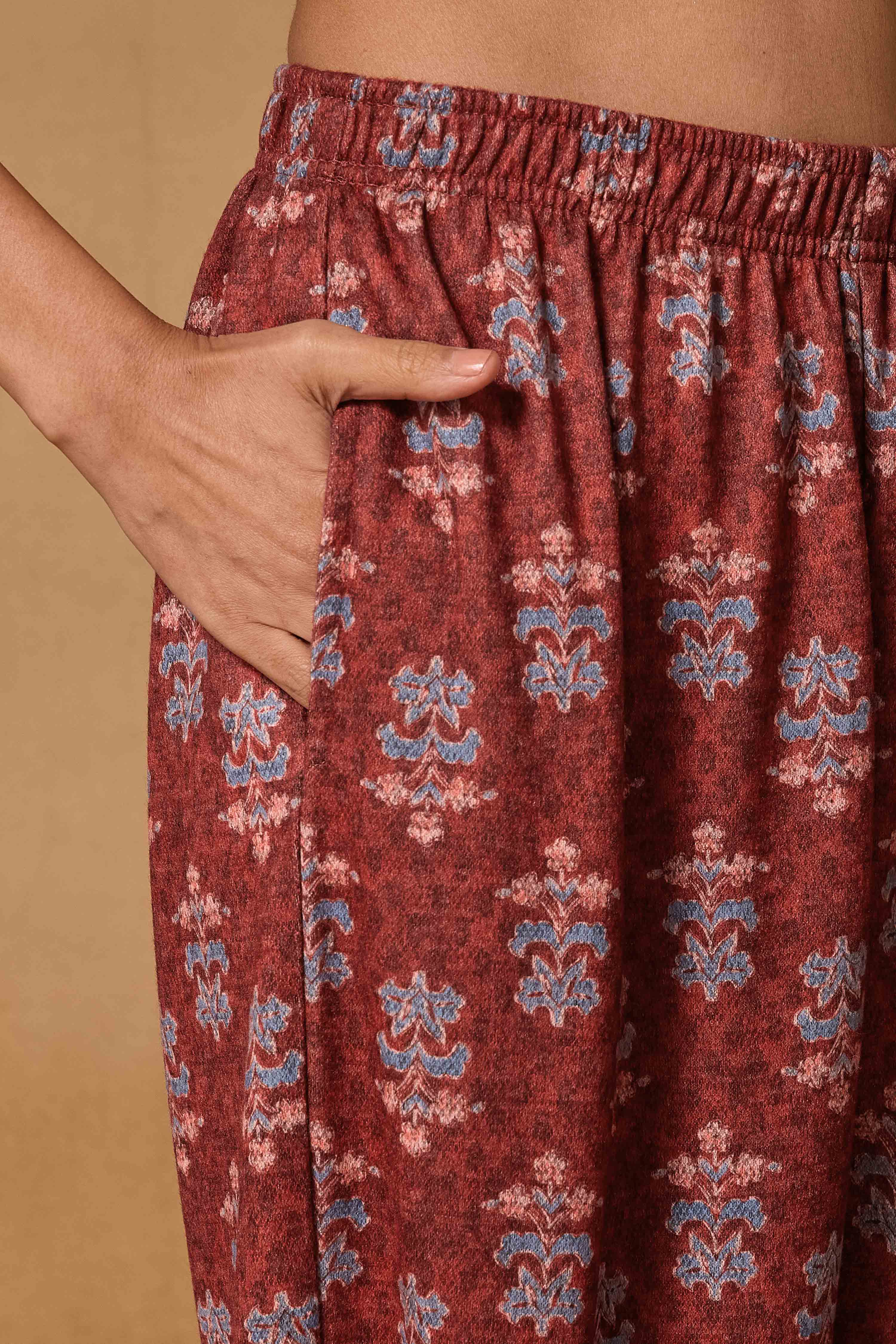Red Polyester Straight Printed Suit Set image number 2