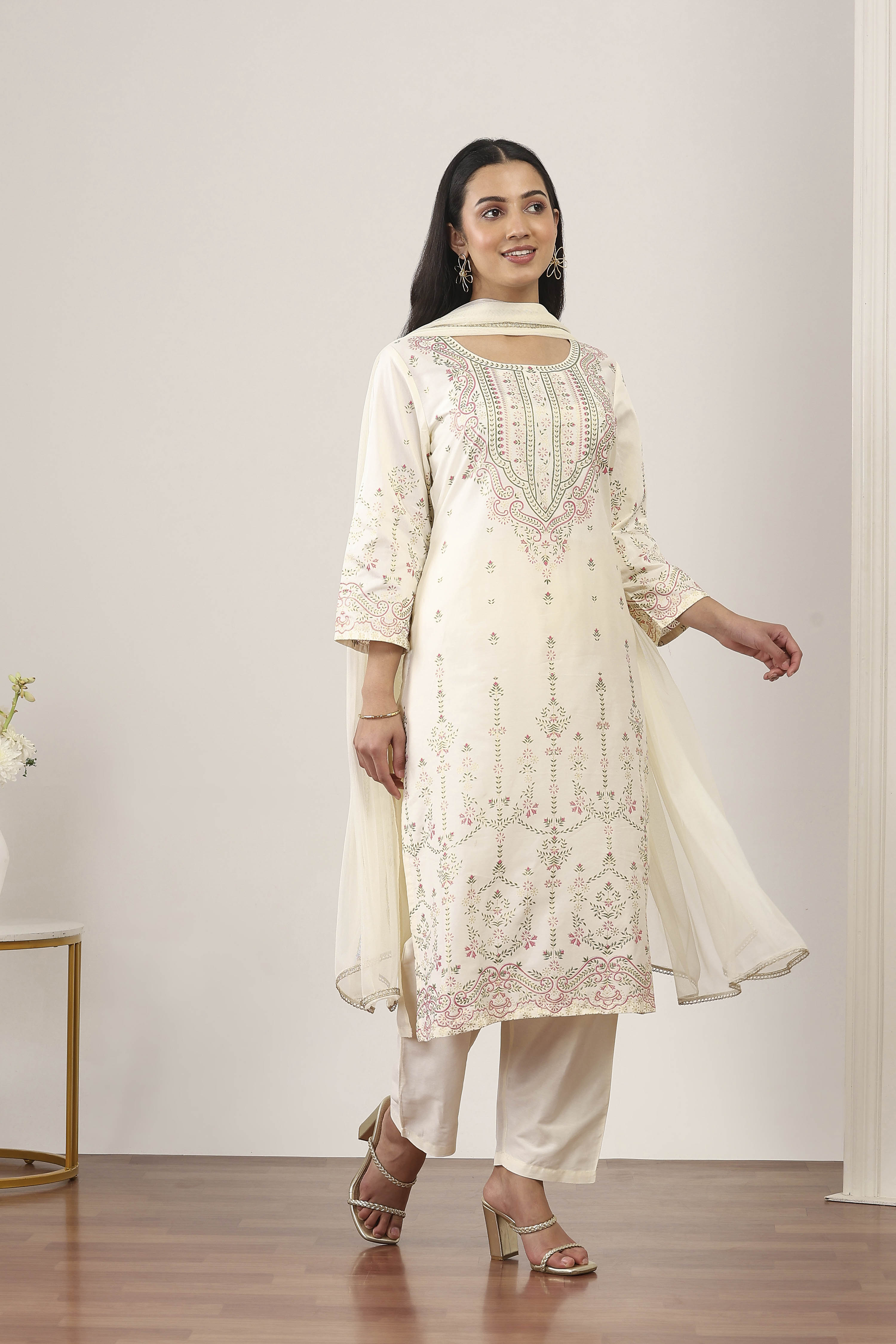 Blue Viscose Polyester Straight Suit Sets image number 5