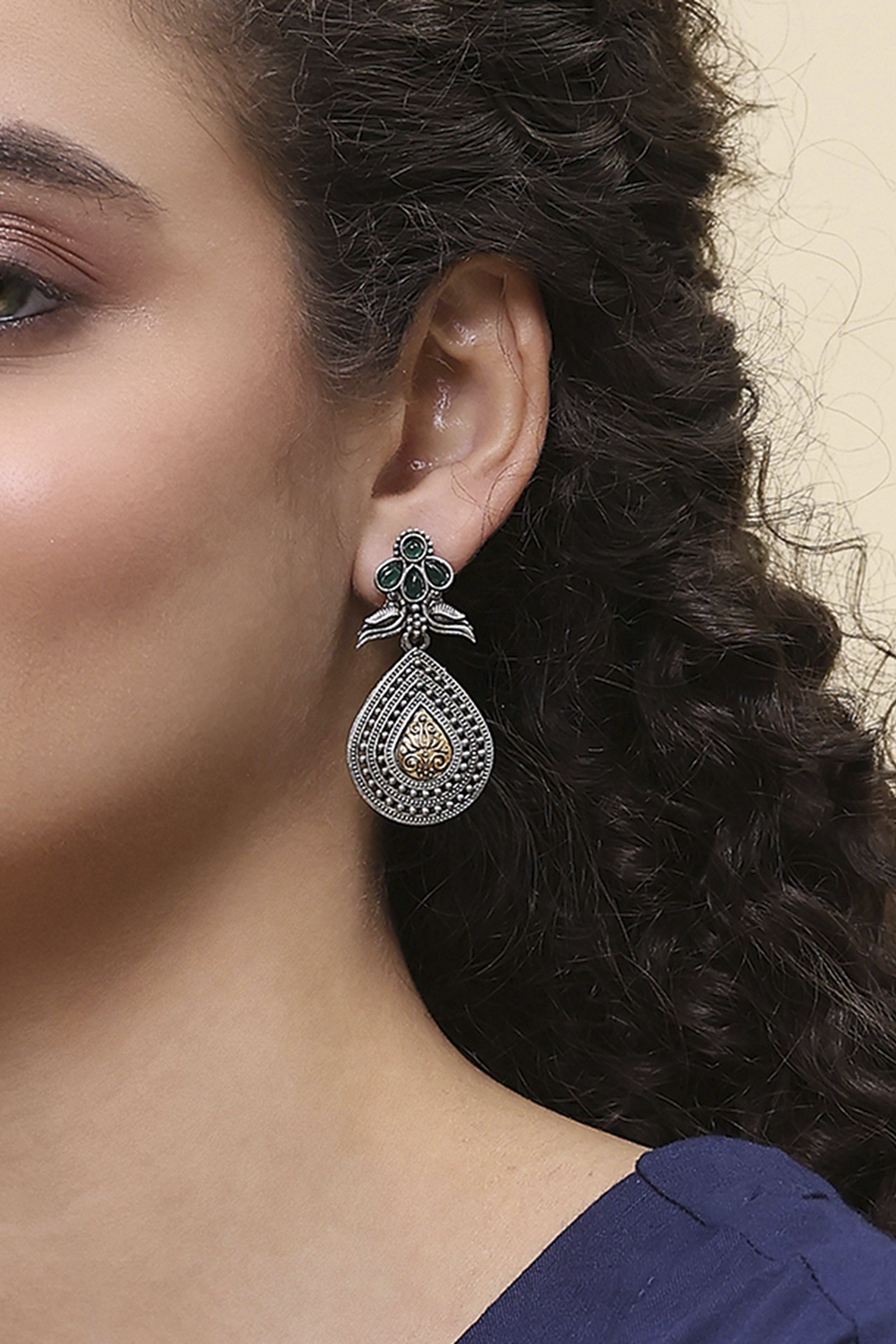 Green Alloy Drop & Danglers image number 1