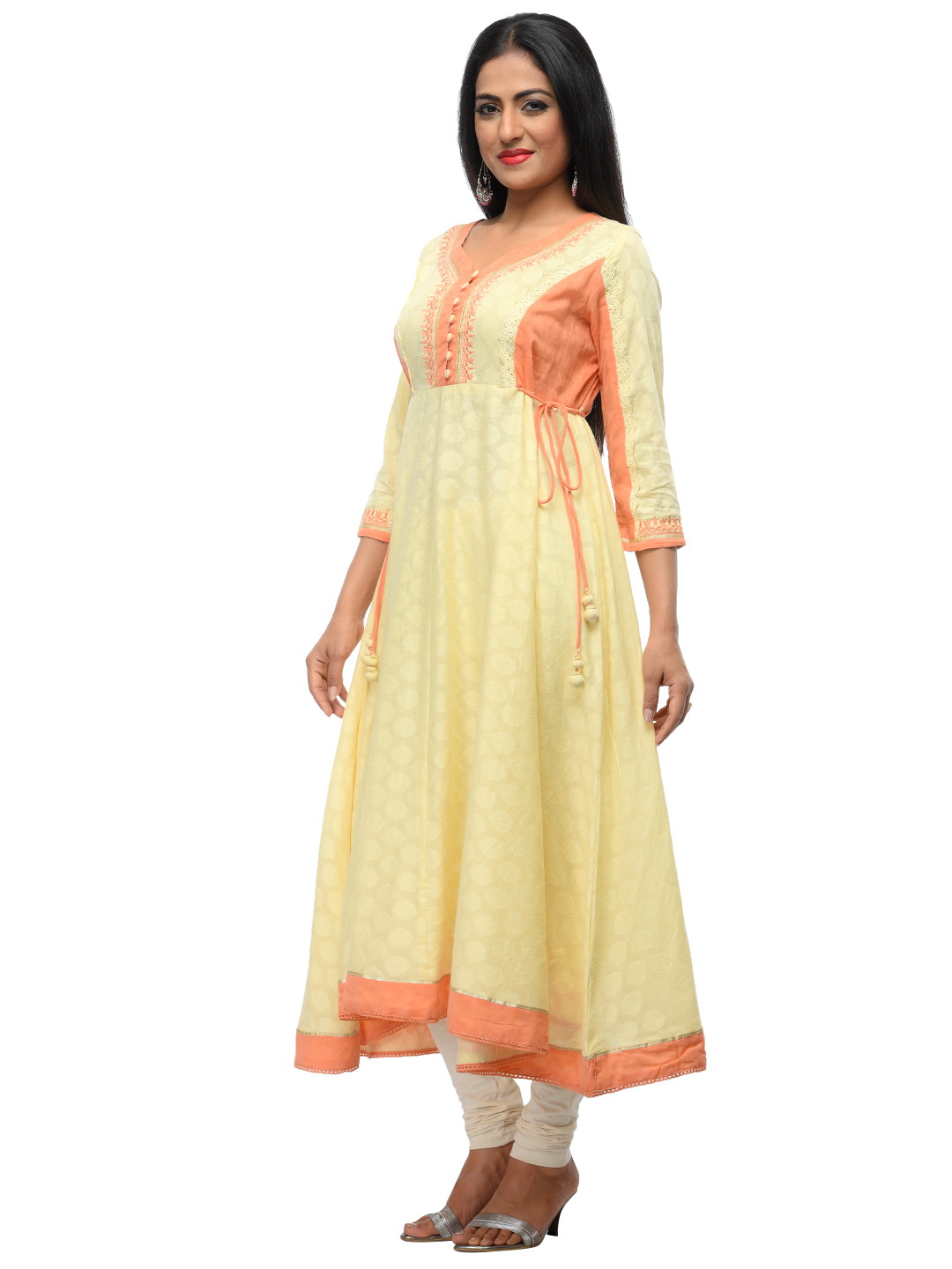 Cream Cotton Flared Kurta image number 1