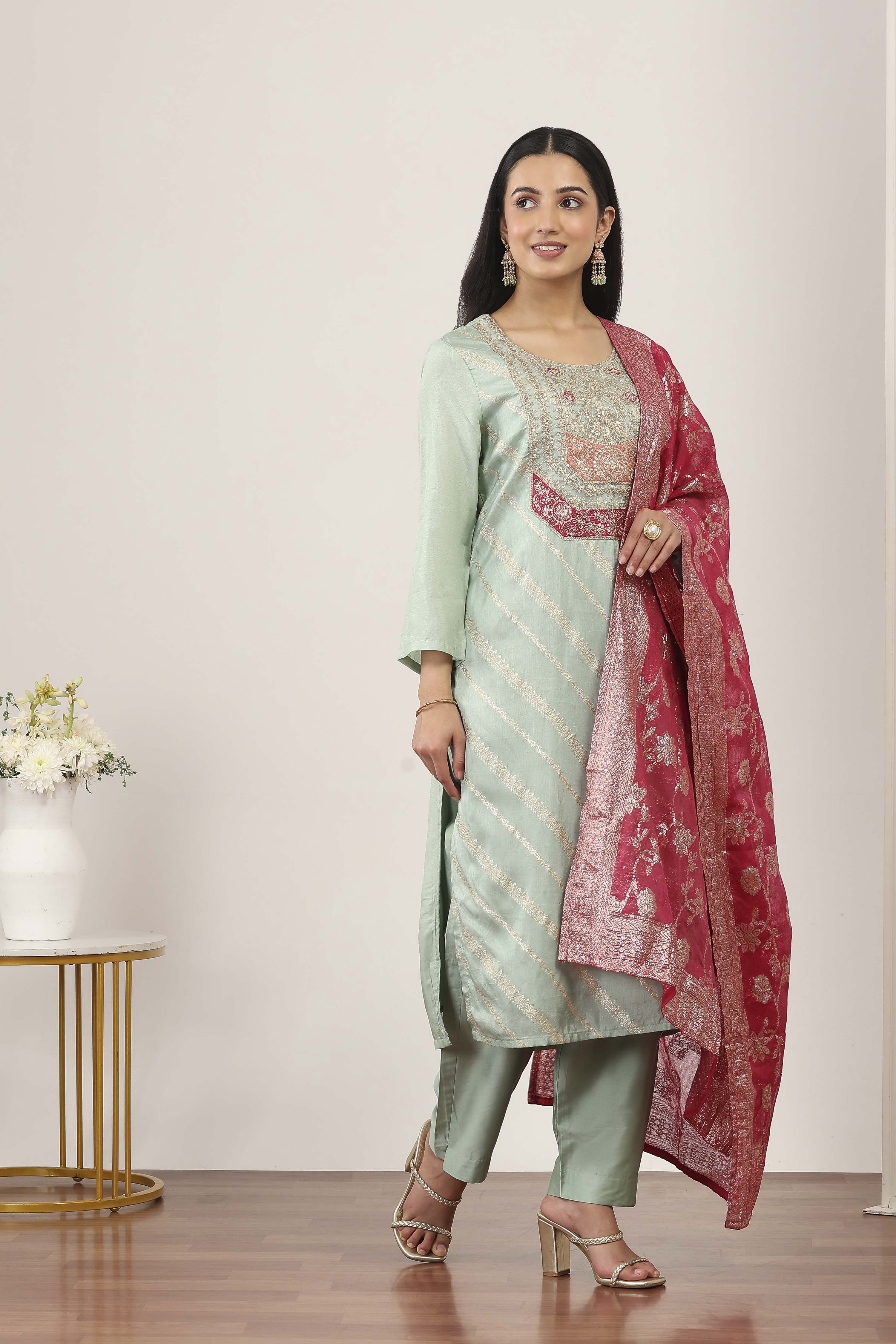 Green Viscose Straight Suit Sets image number 5