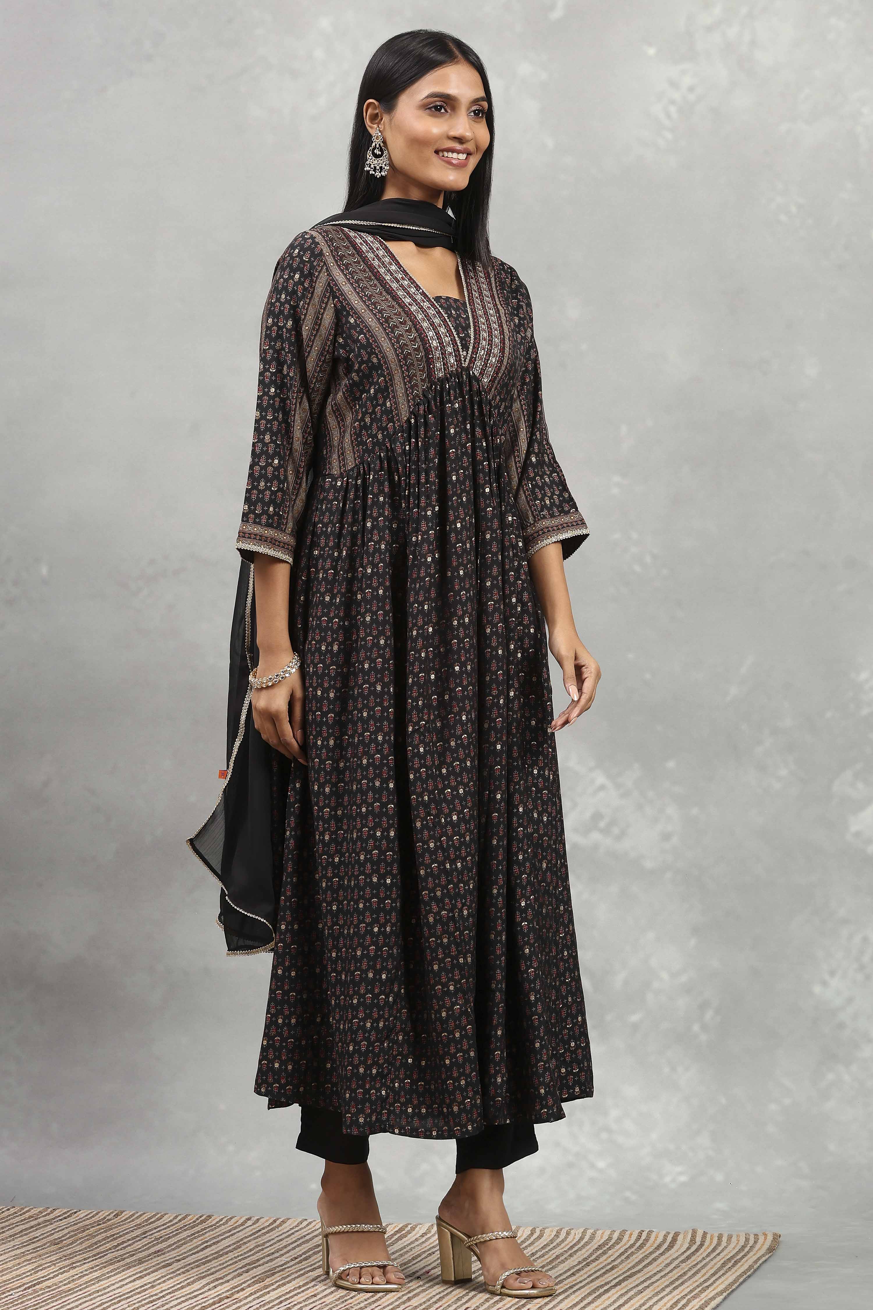 Black Viscose Rayon Printed Gathered Suit Set image number 5