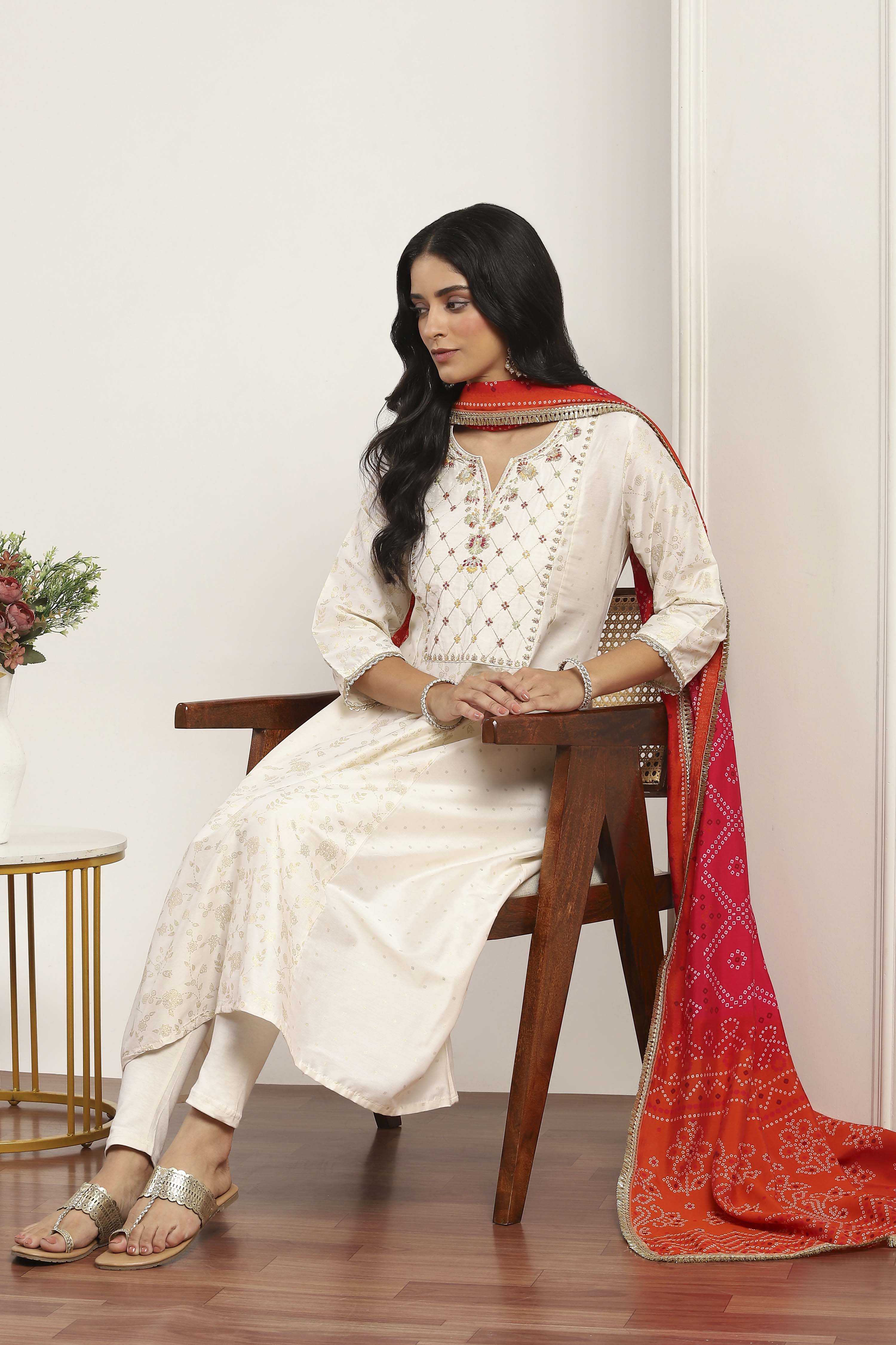 White Viscose Polyester Cotton Lehenga Sets image number 7